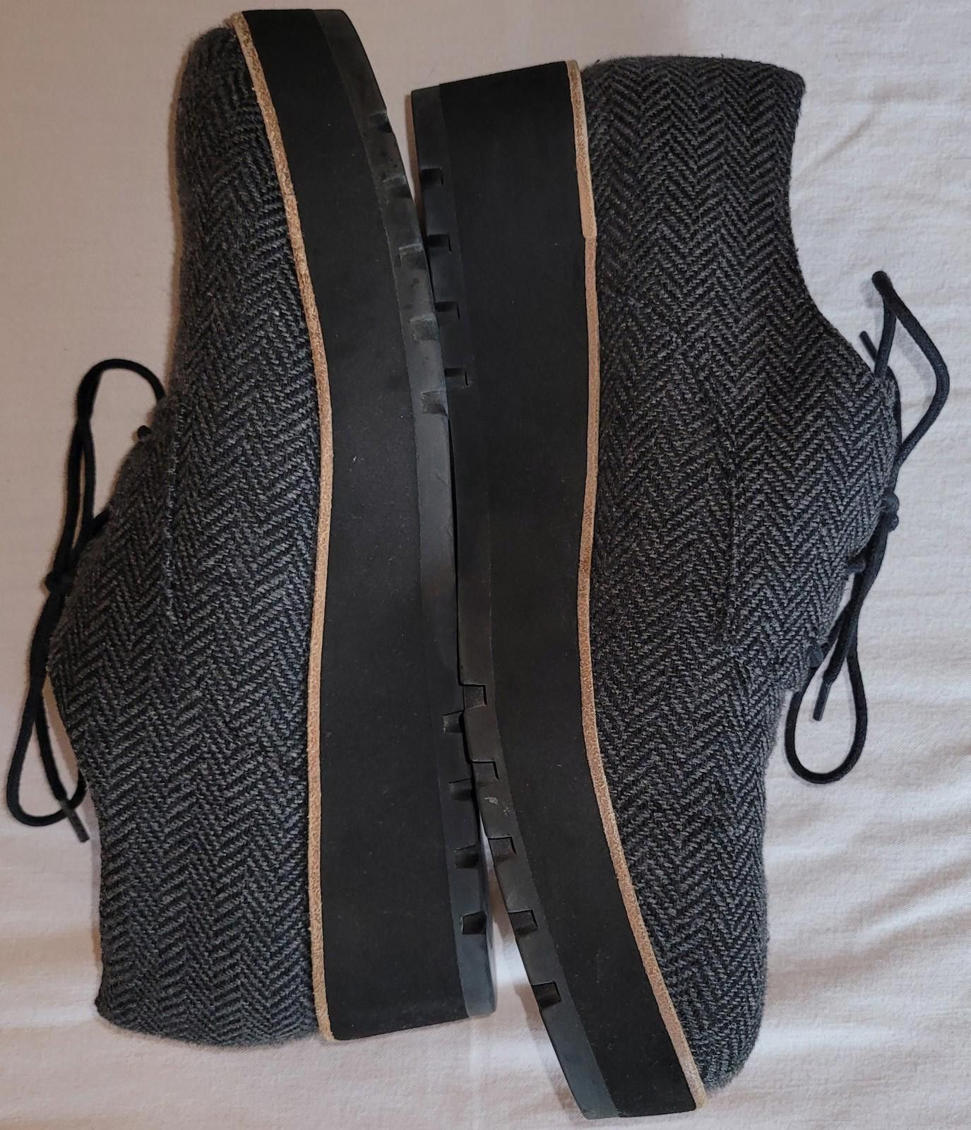 Eileen Fisher Eileen Fisher men's 8 gray & blk. wool herringbone shoes Size US 8 / EU 41 - 4 Thumbnail