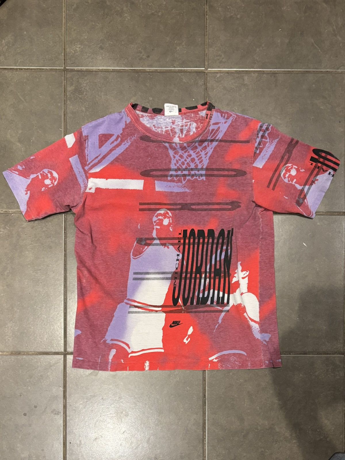 Jordan Brand × Nike Vintage 80s aop Michael Jordan Nike tee Size US M / EU 48-50 / 2 - 1 Thumbnail