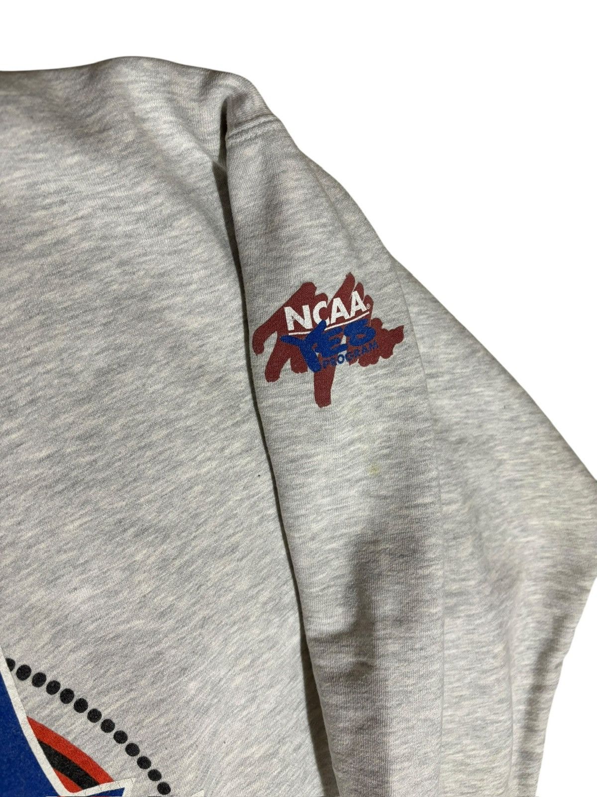 Gear for Sports *VINTAGE* 1997 NCAA Final Four Crewneck Size US XL / EU 56 / 4 - 5 Thumbnail