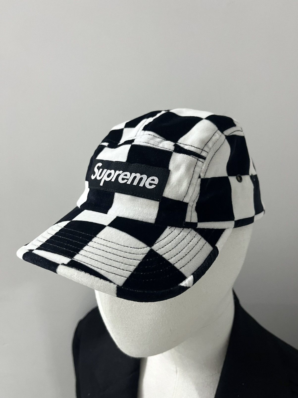 Supreme AW2020 Supreme Velour Checkered Cap Size ONE SIZE - 1 Thumbnail