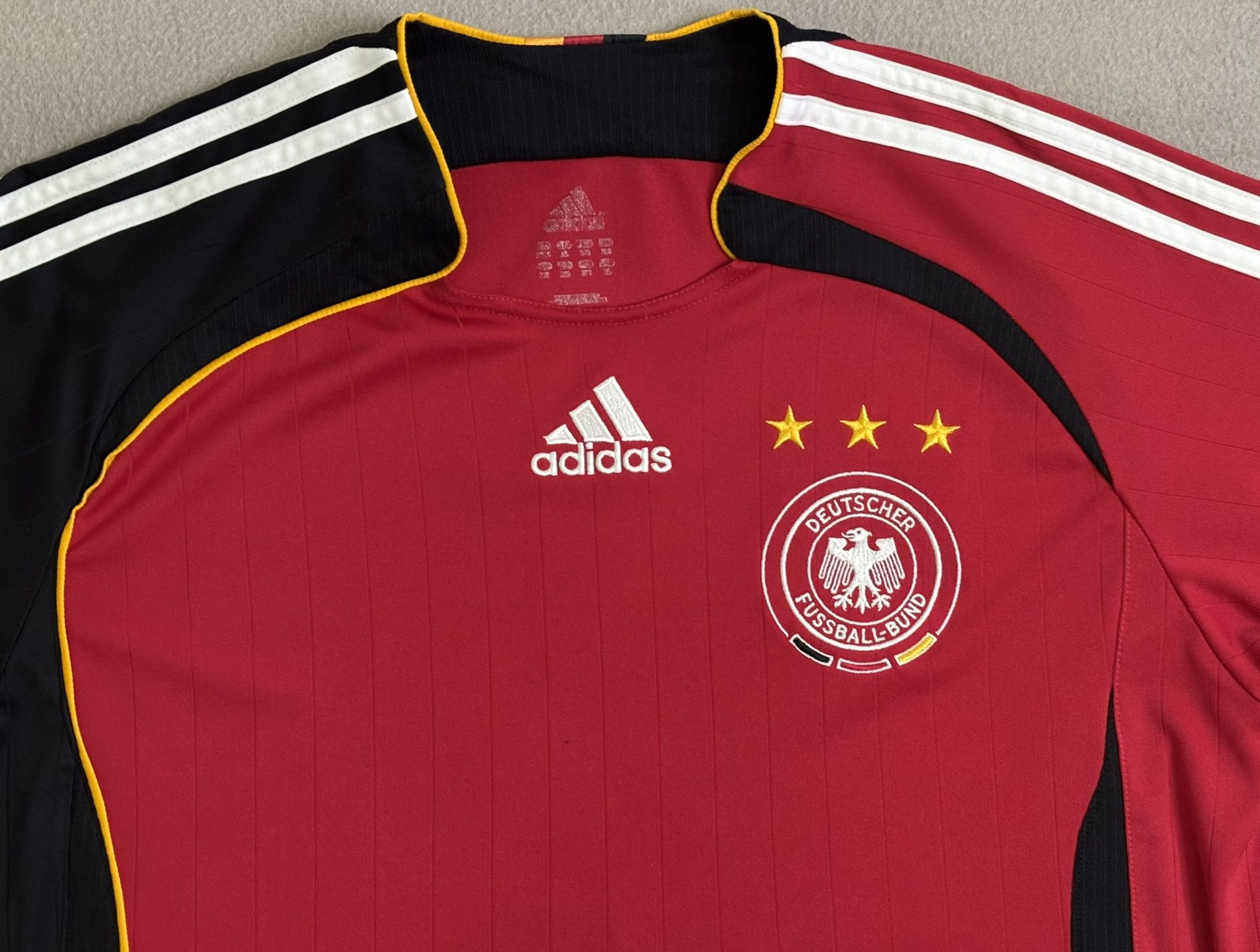 Adidas Germany 2006 Adidas Football Jersey Size M Size US M / EU 48-50 / 2 - 6 Thumbnail