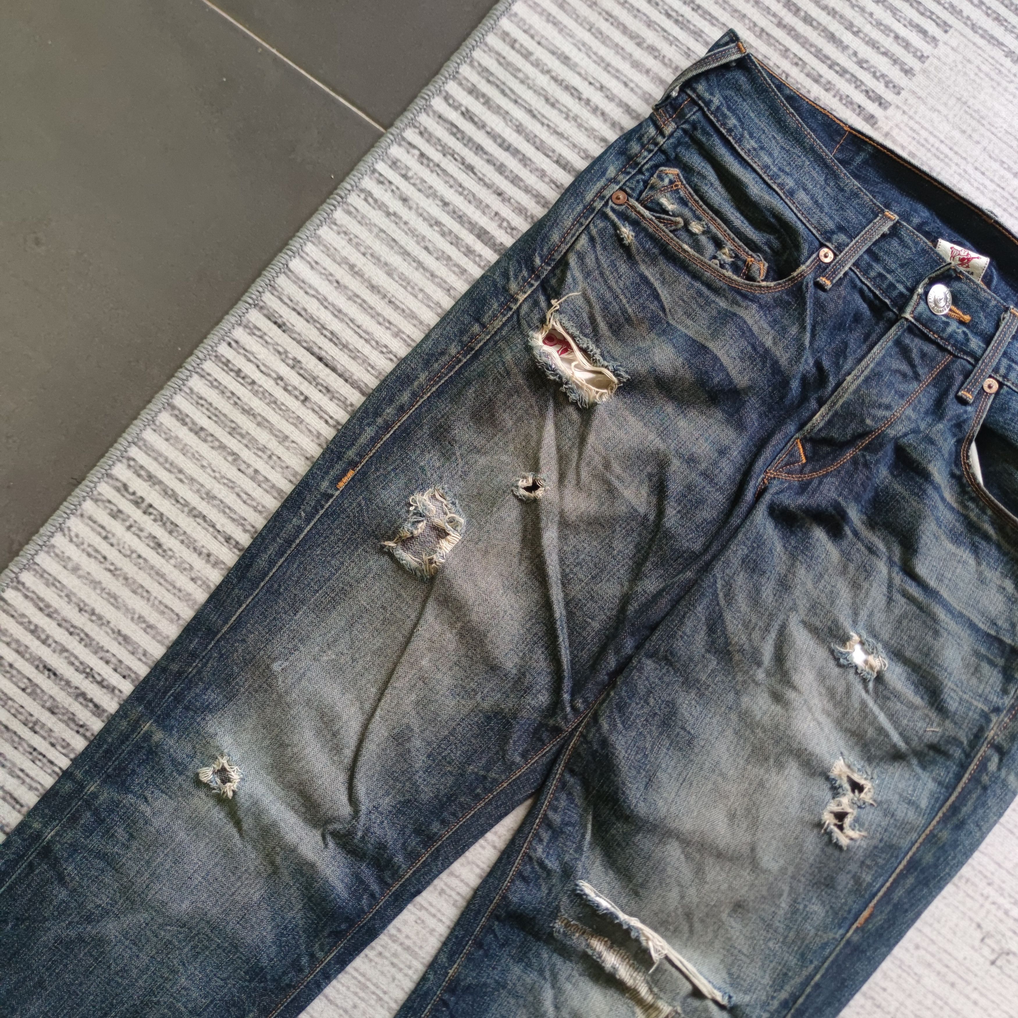 True Religion TRUE RELIGION Distressed Jean Made in USA Size US 34 / EU 50 - 4 Thumbnail