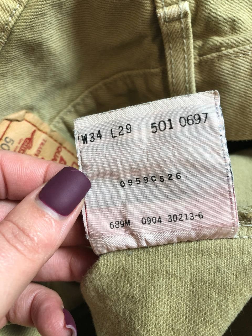 Levi's Levi Strauss 501 Relaxed Tan No Rips Stains EUC Size US 34 / EU 50 - 18 Thumbnail