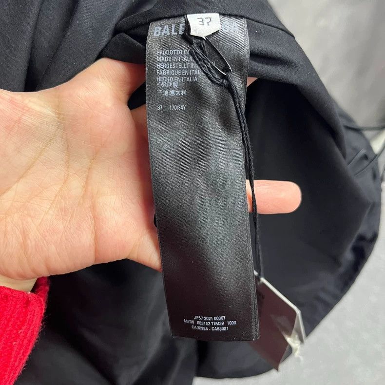 Balenciaga Balenciaga latest black casual letter logo printed stand up Size US S / EU 44-46 / 1 - 3 Thumbnail