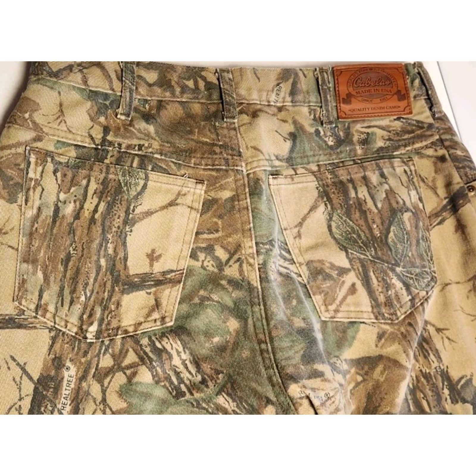 Vintage VINTAGE Cabela's Realtree Camo Hunting Pants Men 34 (32x30) Insulated Lined Camouflage Dress/Chino Style Casual, Workwear Mens Pants Size US 34 / EU 50 - 6 Thumbnail
