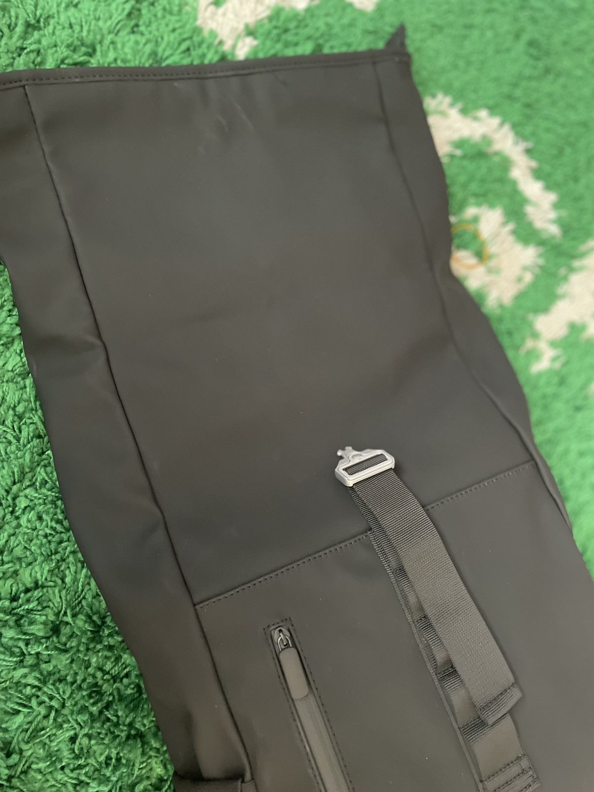Other Metal buckle Roll top backpack book bag duffle zipper Size ONE SIZE - 11 Thumbnail