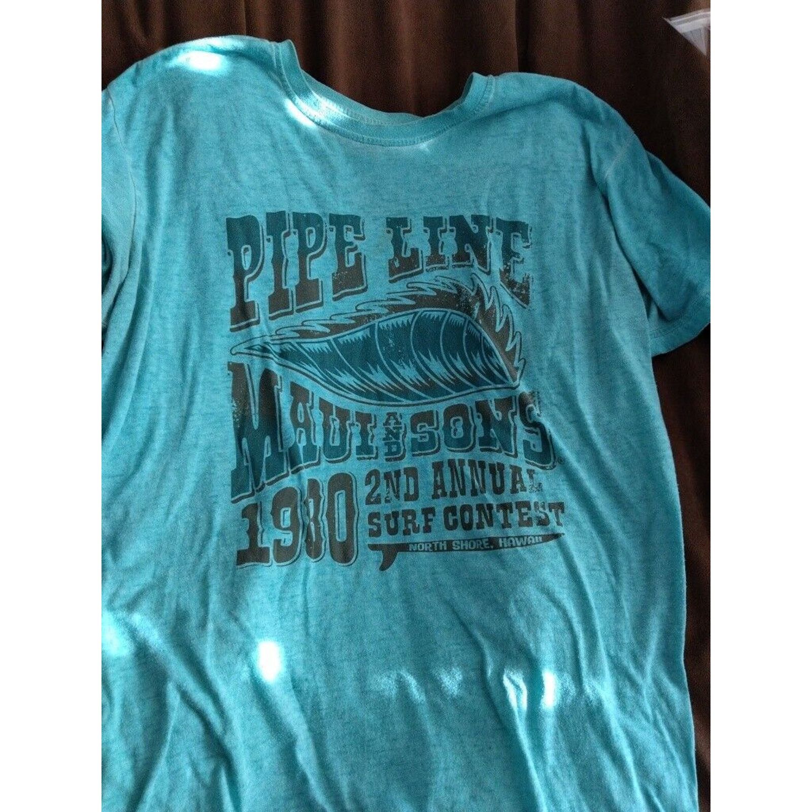 Maui and Sons Pipeline Maui & Sons 1980 Second Annual Surf Contest, Tee L Size US L / EU 52-54 / 3 - 4 Thumbnail