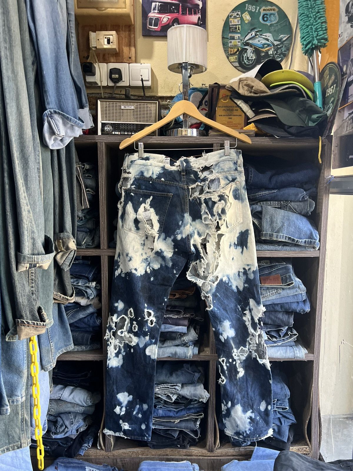 H&M 🔥Thrashed H&M Tie Dye Distressed Denim Size US 33 - 2 Thumbnail
