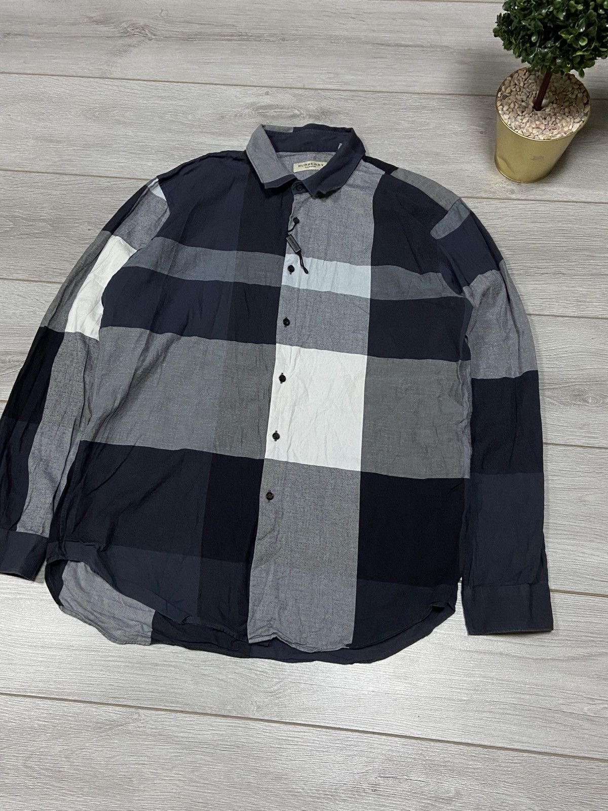 Burberry × Vintage Burberry Brit vintage shirt nova check buttons Size US XL / EU 56 / 4 - 2 Thumbnail