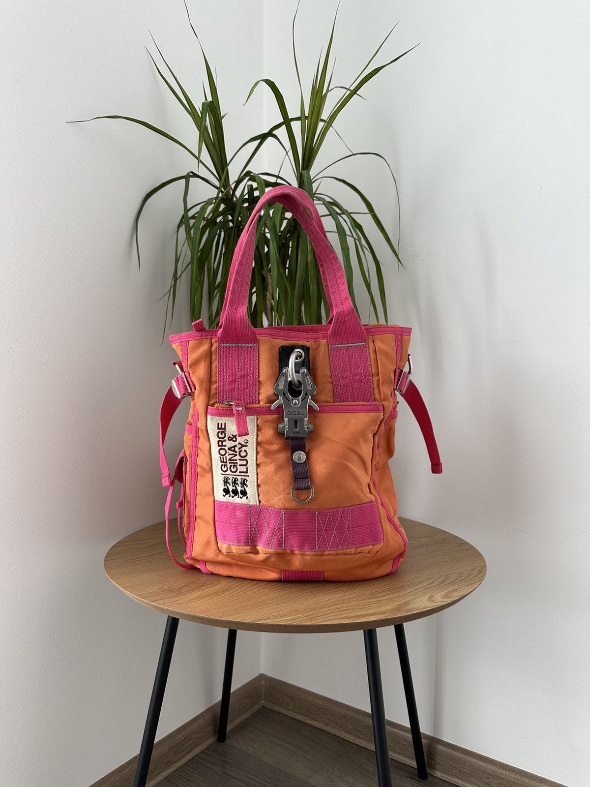 Diesel Vintage George Gina Lucy Orang Shoulders Bag Size ONE SIZE - 1 Thumbnail