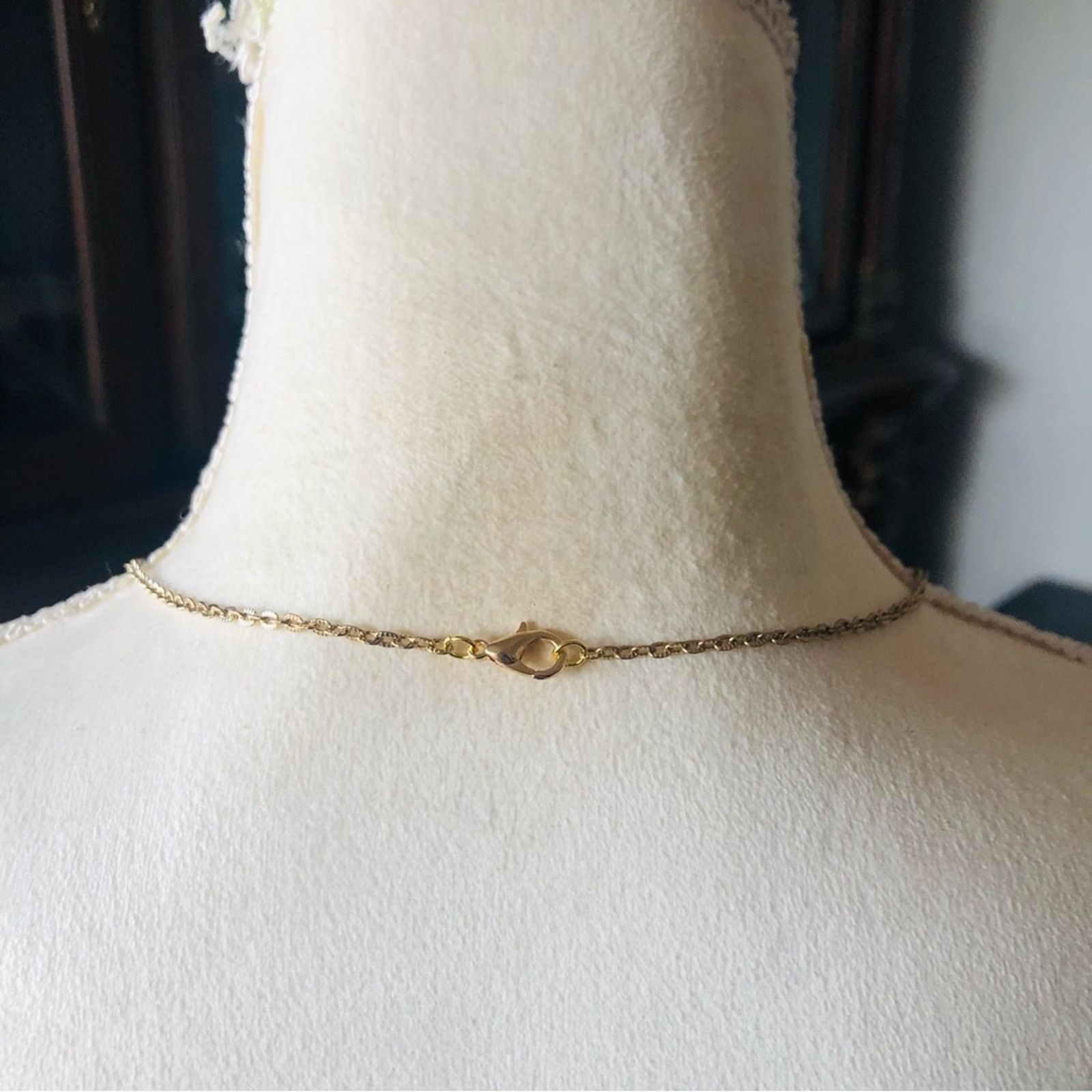 Handmade Handcrafted gold frame mother of pearl necklace Size ONE SIZE - 8 Thumbnail