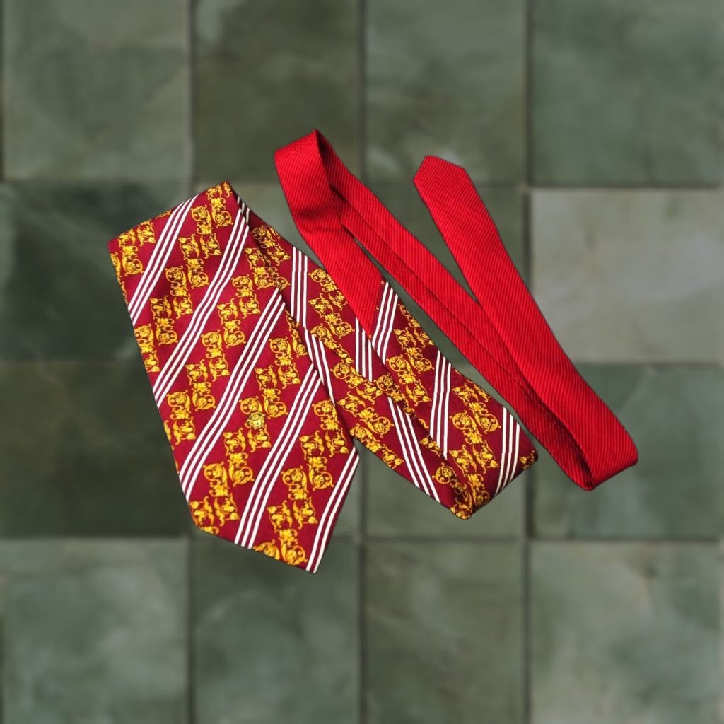 Versace VERSACE Red Tie 100% Silk Made in Italy Medusa Geometrical Striped Barocco Men Tie XS? Size ONE SIZE - 1 Thumbnail