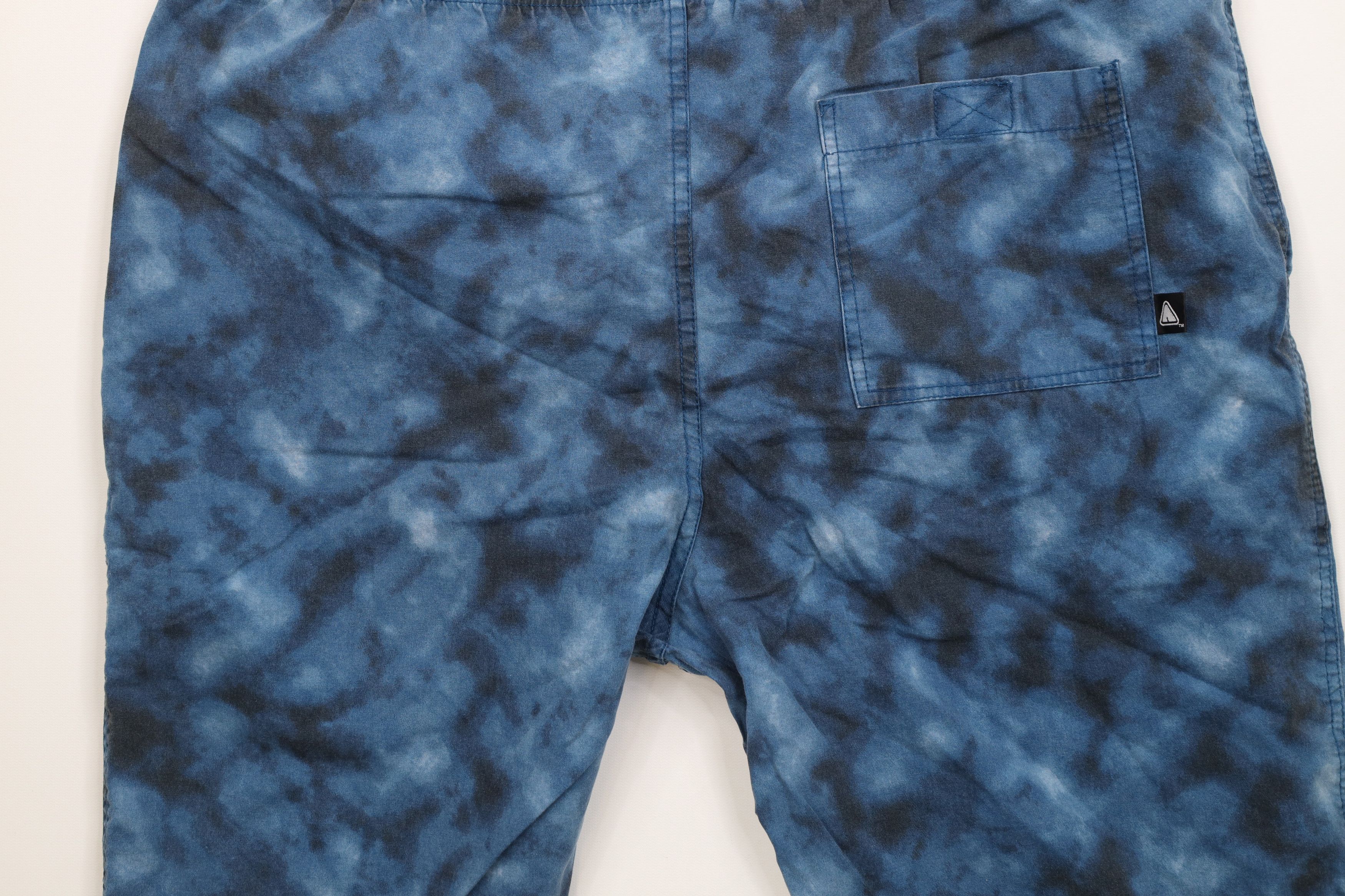Airwalk Vintage 90s Airwalk Skateboarding Acid Wash Lined Shorts Size US 34 / EU 50 - 11 Thumbnail