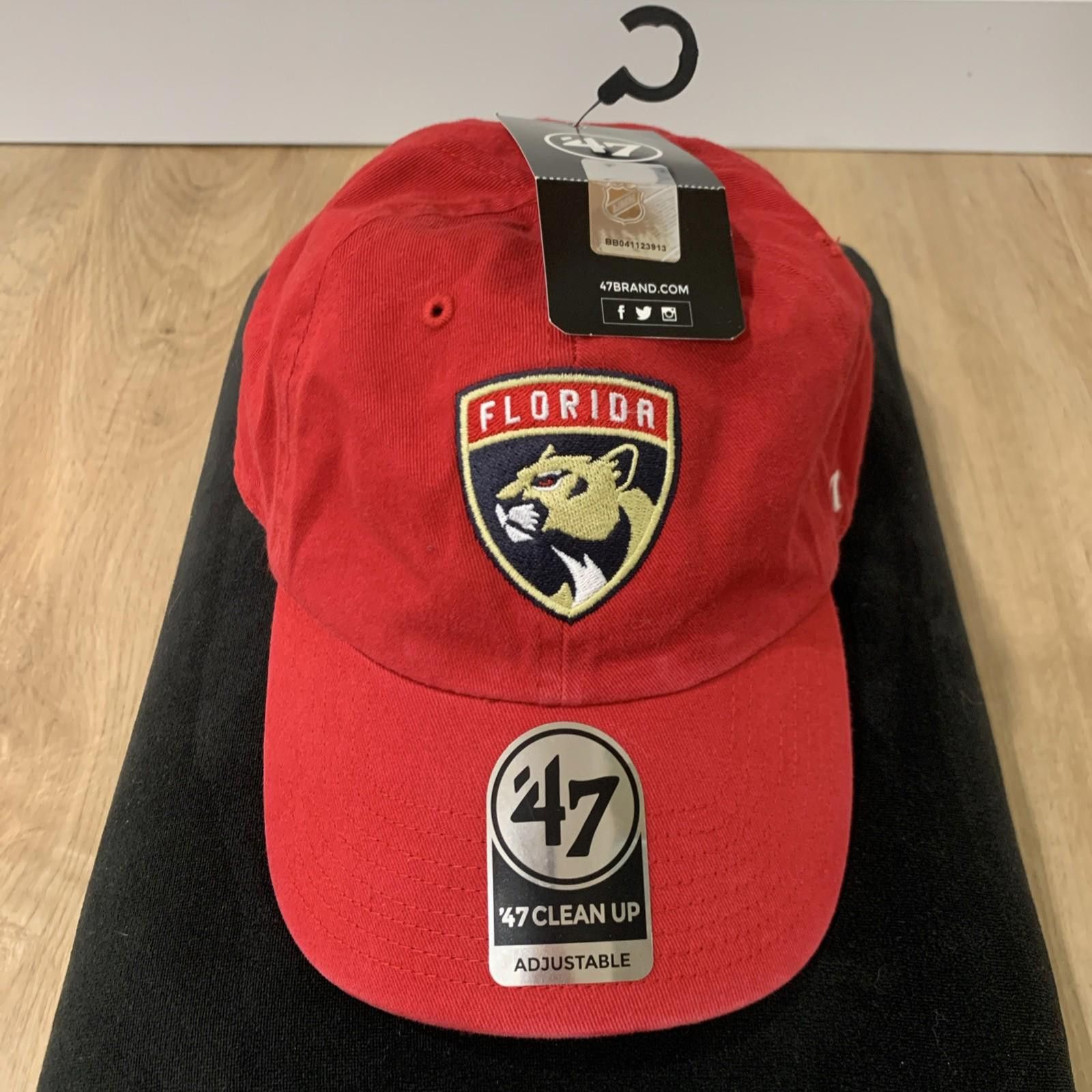47 New Florida Panthers NHL '47 Clean Up Red Adjustable Hat NWT Size ONE SIZE - 1 Thumbnail