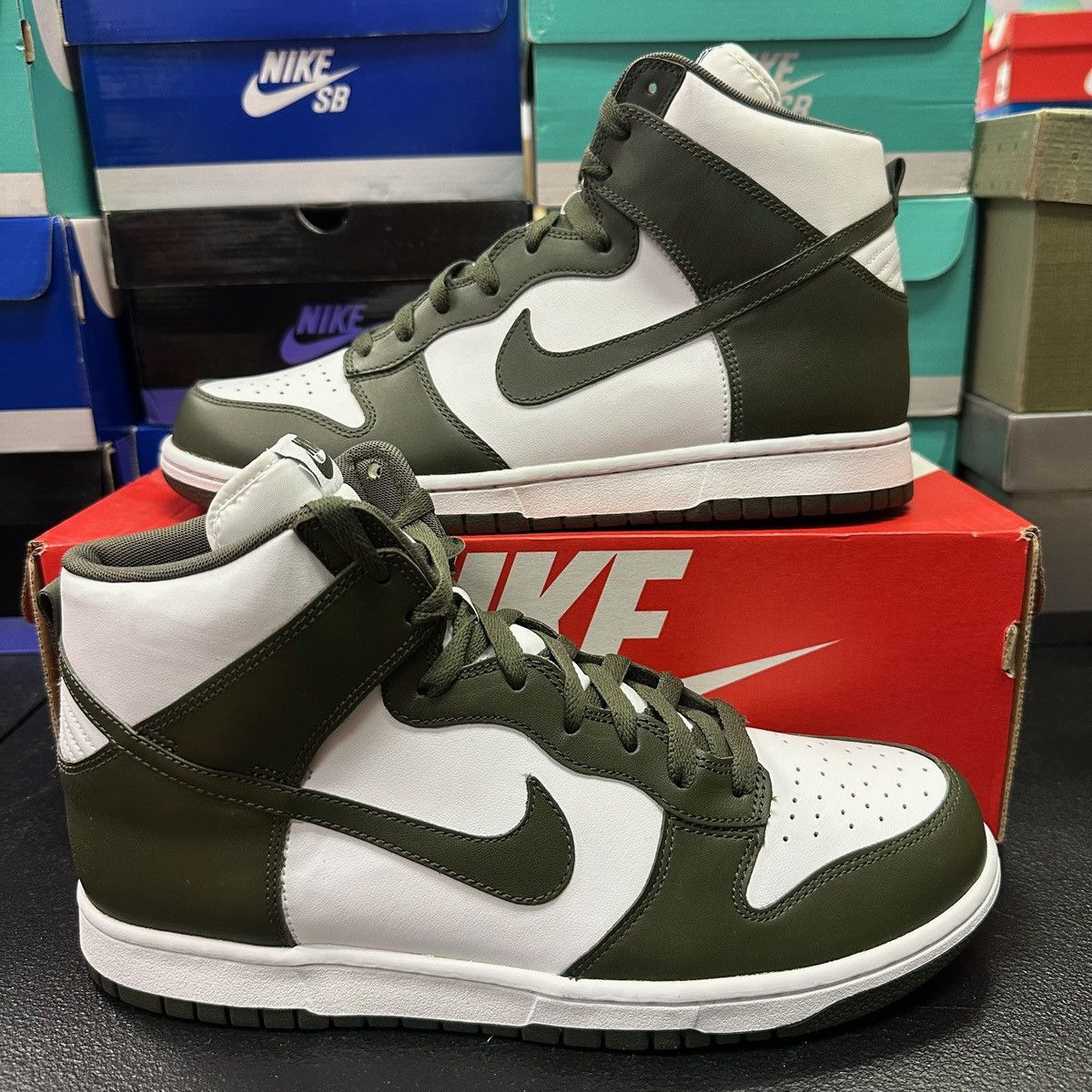 Nike Size 10.5 - Nike Dunk Hi Retro Cargo Khaki 846813-300 Size US 10.5 / EU 43-44 - 1 Thumbnail