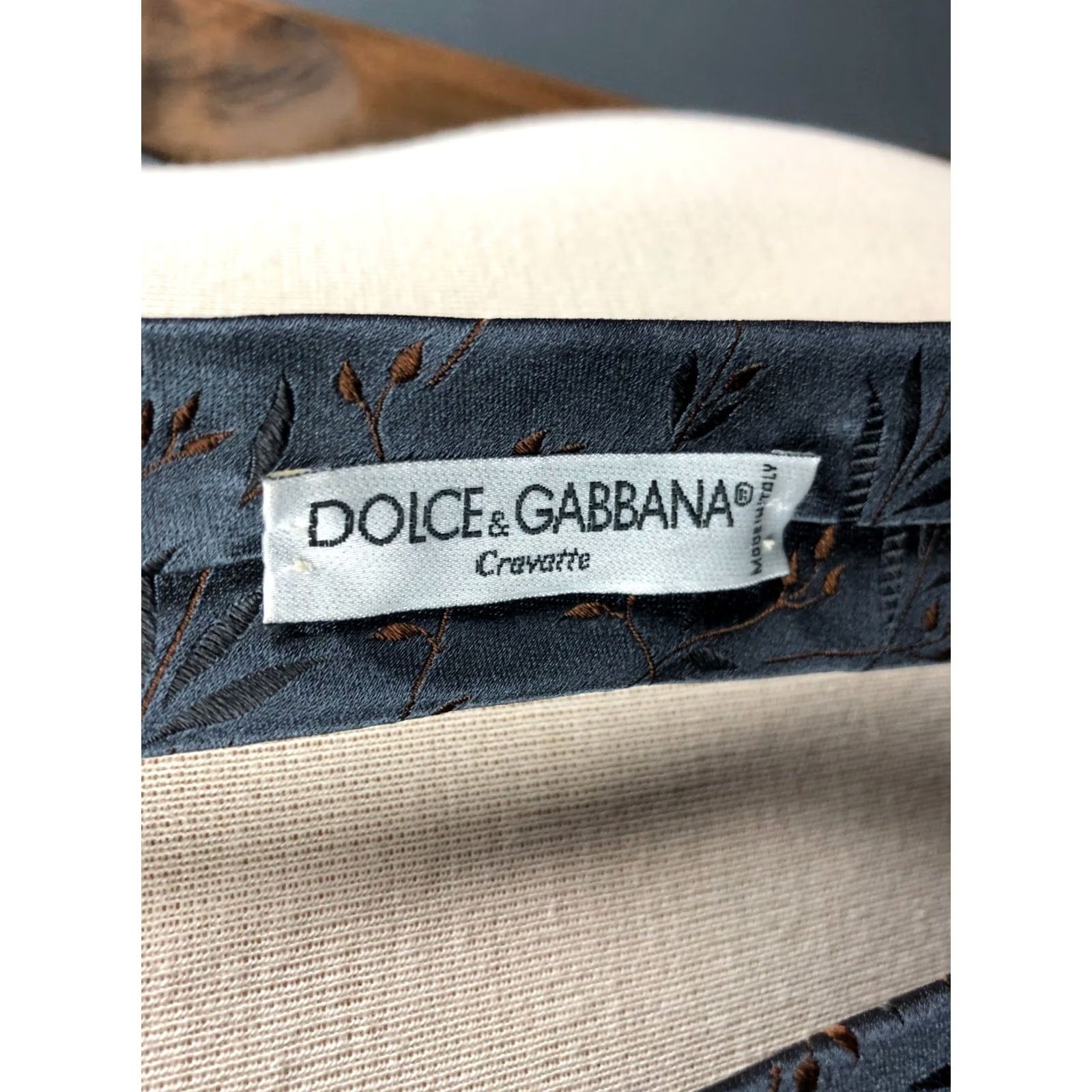 Dolce & Gabbana Dolce&Gabbana Men's Tie Gray Silk Floral Necktie Classic Handmade Clip Adjustable Width 3.9" Length 57.9" Silk Floral Pattern Luxury Size ONE SIZE - 5 Thumbnail