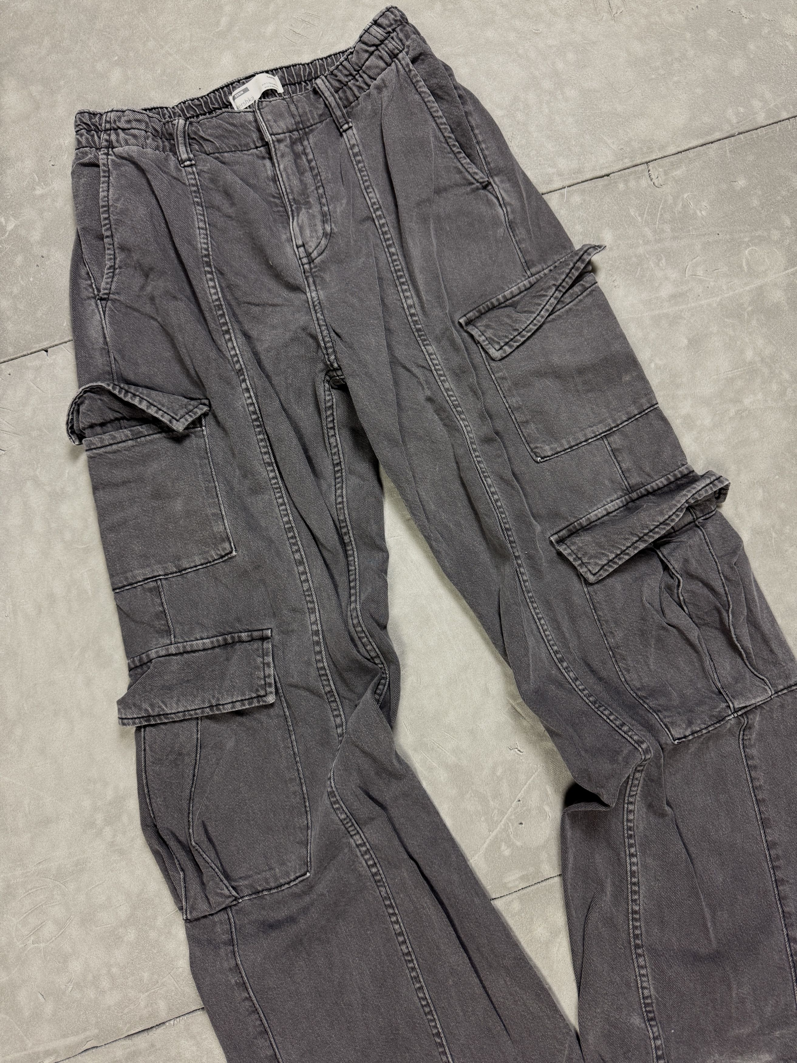 Bershka Bershka oversized distressed cargo denim jeans, retro Y2K Size 25" / US 0 / IT 36 - 3 Thumbnail