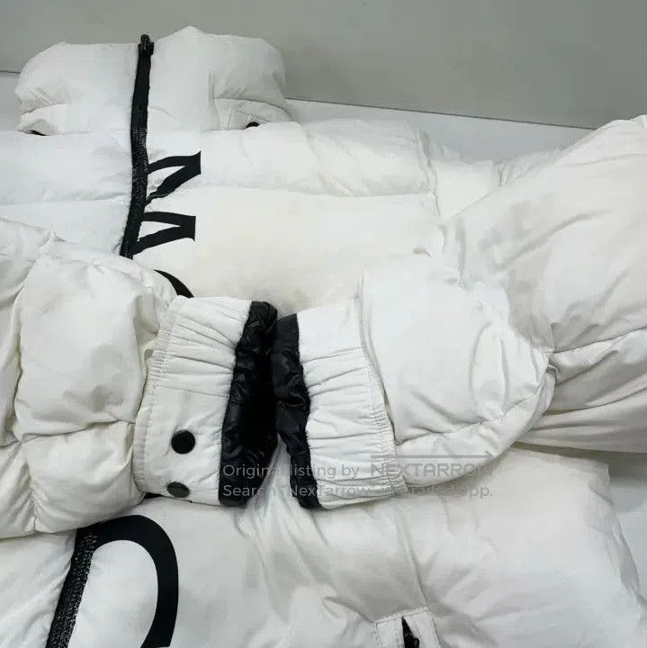 Moncler Moncler Logo Print Puffer Hooded Down Jacket. Size US S / EU 44-46 / 1 - 5 Thumbnail
