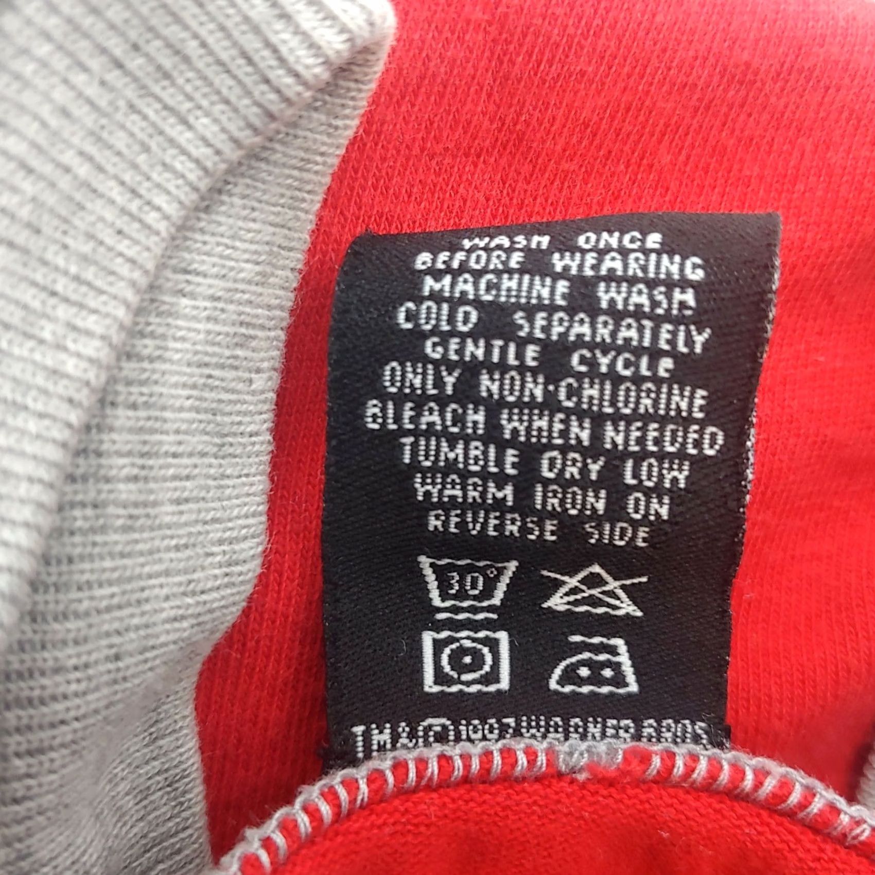 Vintage VINTAGE Warner Brothers Studio Store Shirt M Bugs Bunny Taz Marvin The Martian 90s Cartoon Red Shirt Mens Size US M / EU 48-50 / 2 - 6 Thumbnail