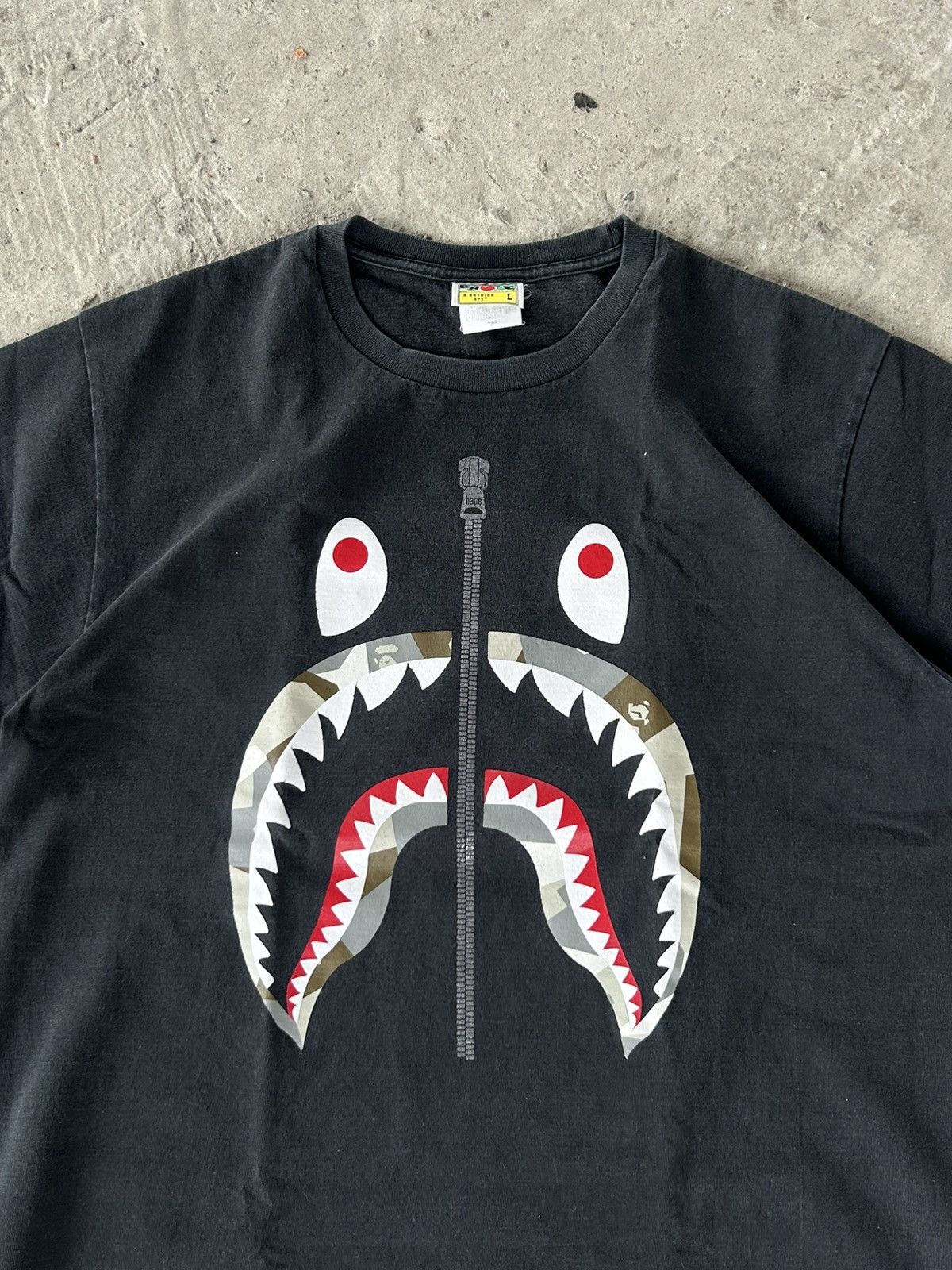 Bape BAPE Graphic Shark Face Half Zip Tee Black L Y2K Size US L / EU 52-54 / 3 - 5 Thumbnail