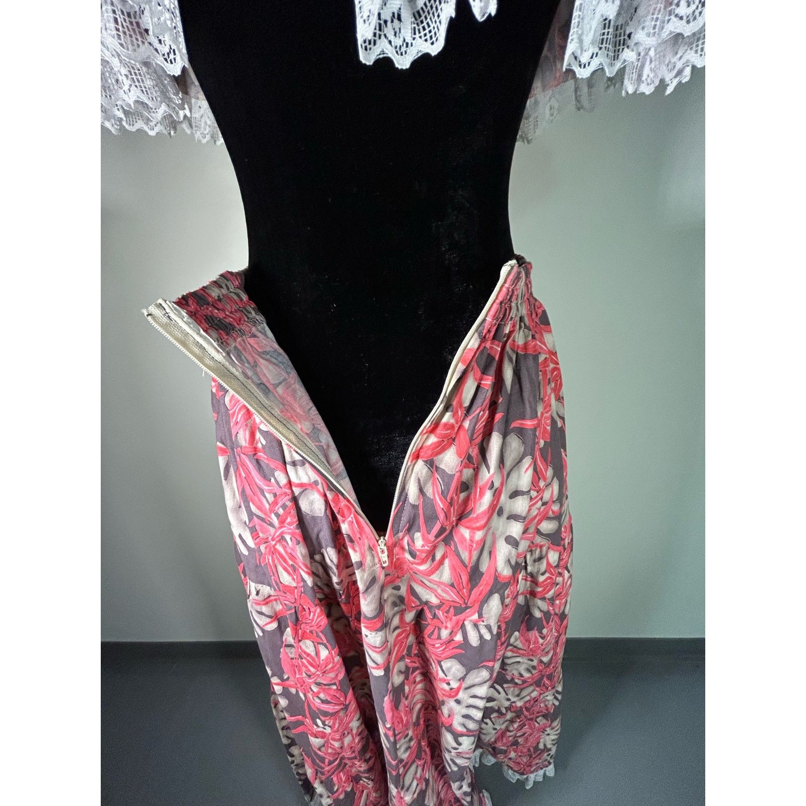 Other Flamenco hand made two piece set. trimming. Cropped top. M Size 26" / US 2 / IT 38 - 2 Thumbnail