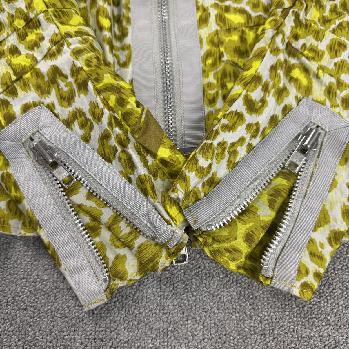 Sacai Sacai - Leopard Printed Asymmetrical Zip Up Belted Jacket Size S / US 4 / IT 40 - 2 Thumbnail