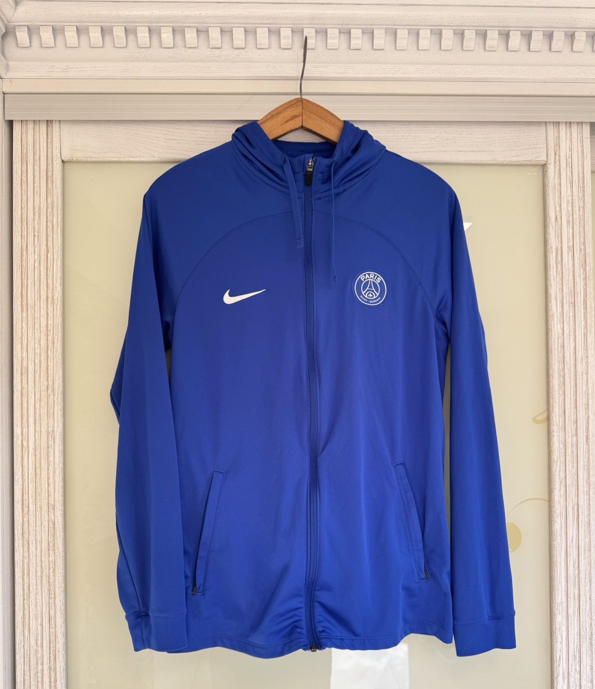 Nike PSG 2022-2023 Soccer Hooded Tracksuit Football Jersey Kit Size US M / EU 48-50 / 2 - 1 Thumbnail