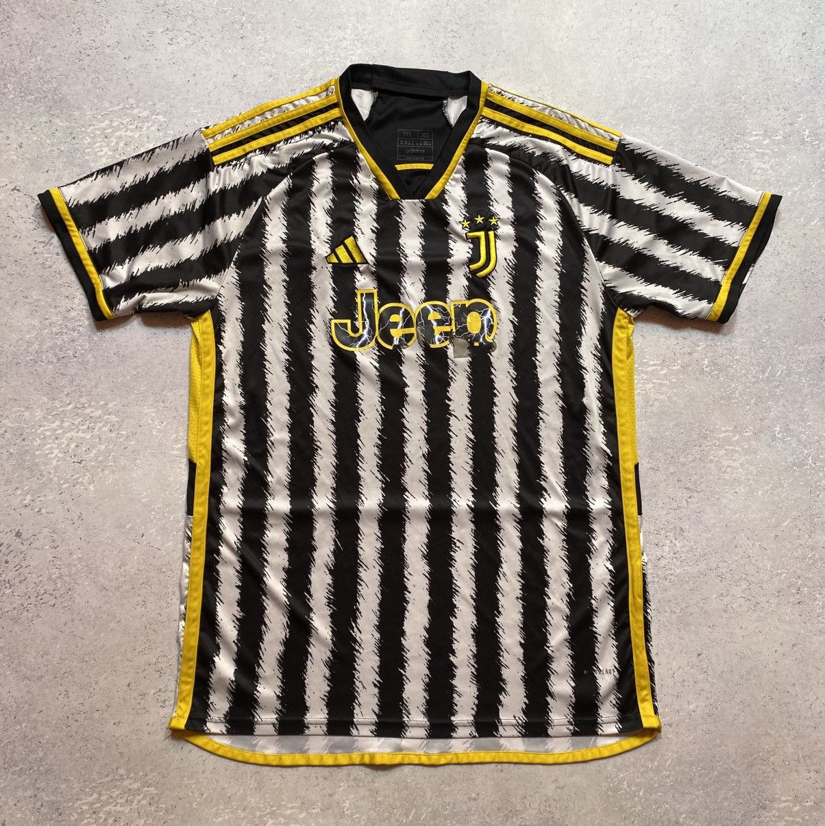Adidas Adidas Juventus 23/24 Home Jersey Size 2XL Size US XXL / EU 58 / 5 - 1 Thumbnail