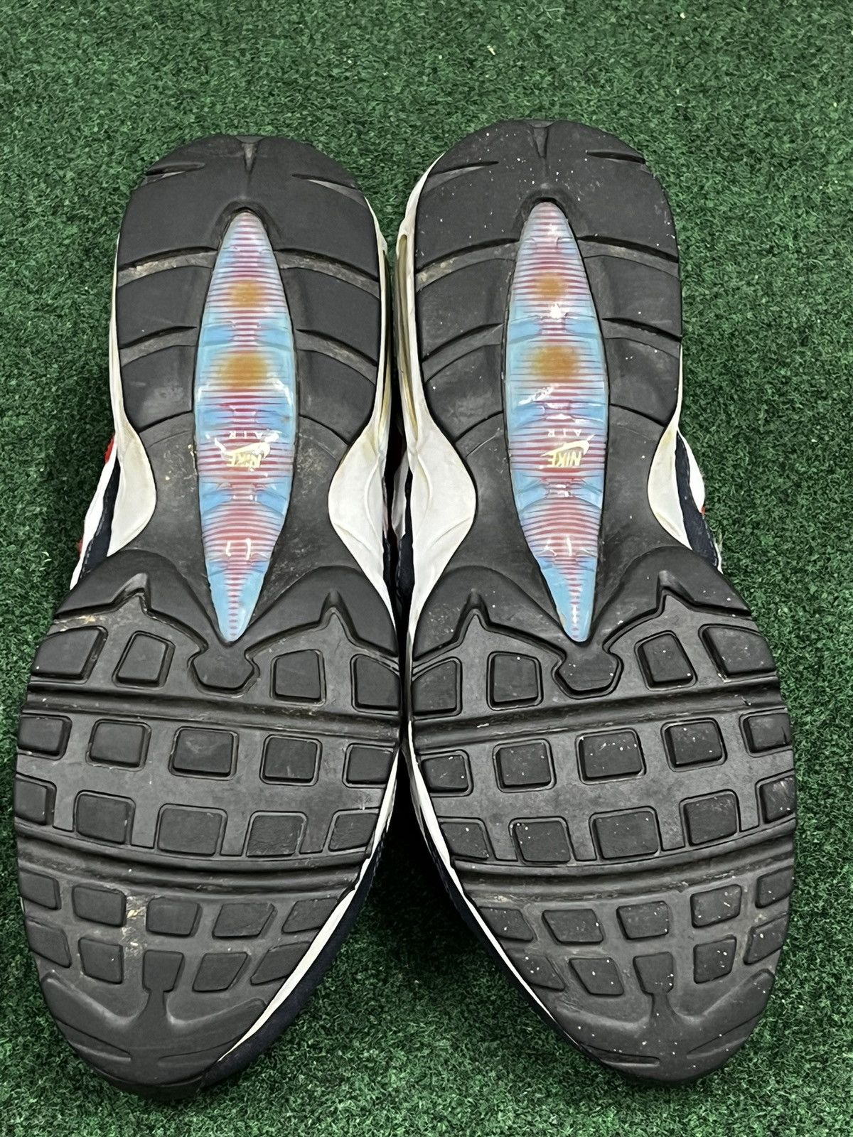 Nike 2014 Nike Air Max 95 City QS World Cup London Size US 9.5 / EU 42-43 - 7 Thumbnail