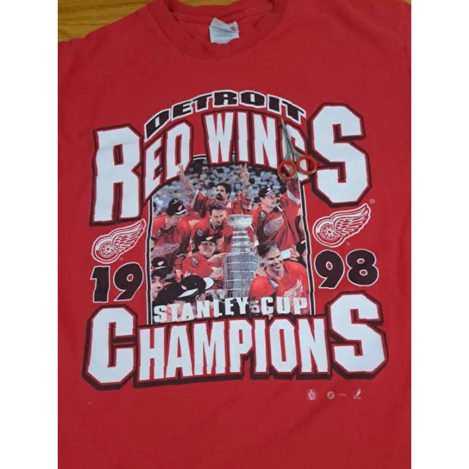Hanes VINTAGE Deroit Red Wings 1998 Stanley Cup Photo Print T-Shirt Hanes Large Size US L / EU 52-54 / 3 - 2 Thumbnail