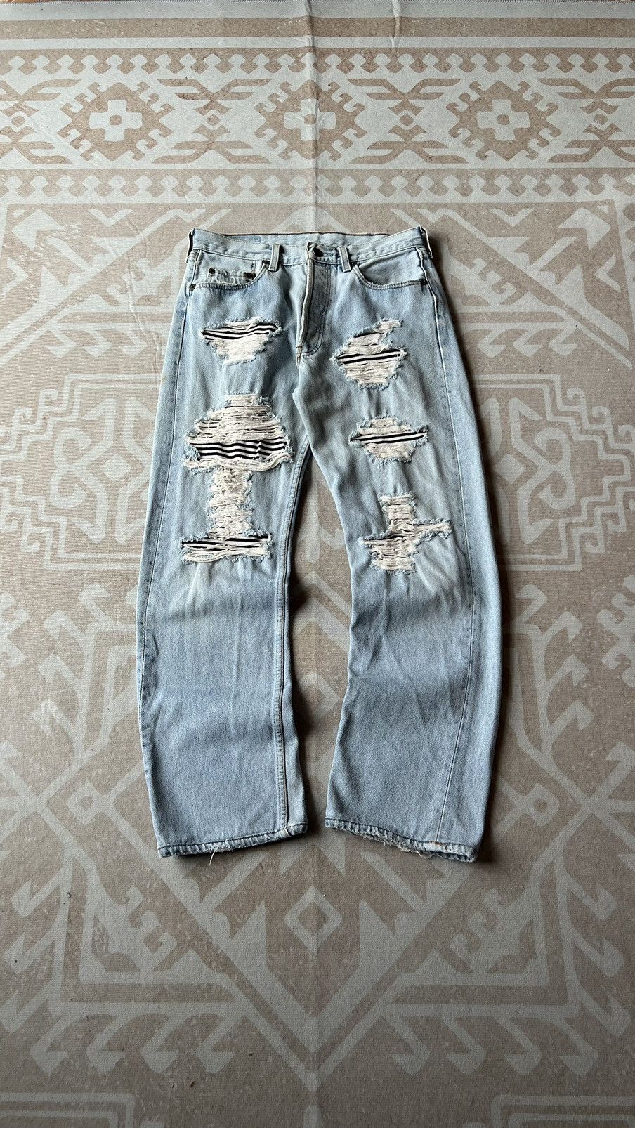 Levi's VINTAGE DISTRESSED KURT COBAIN JEANS Size US 30 / EU 46 - 1 Thumbnail