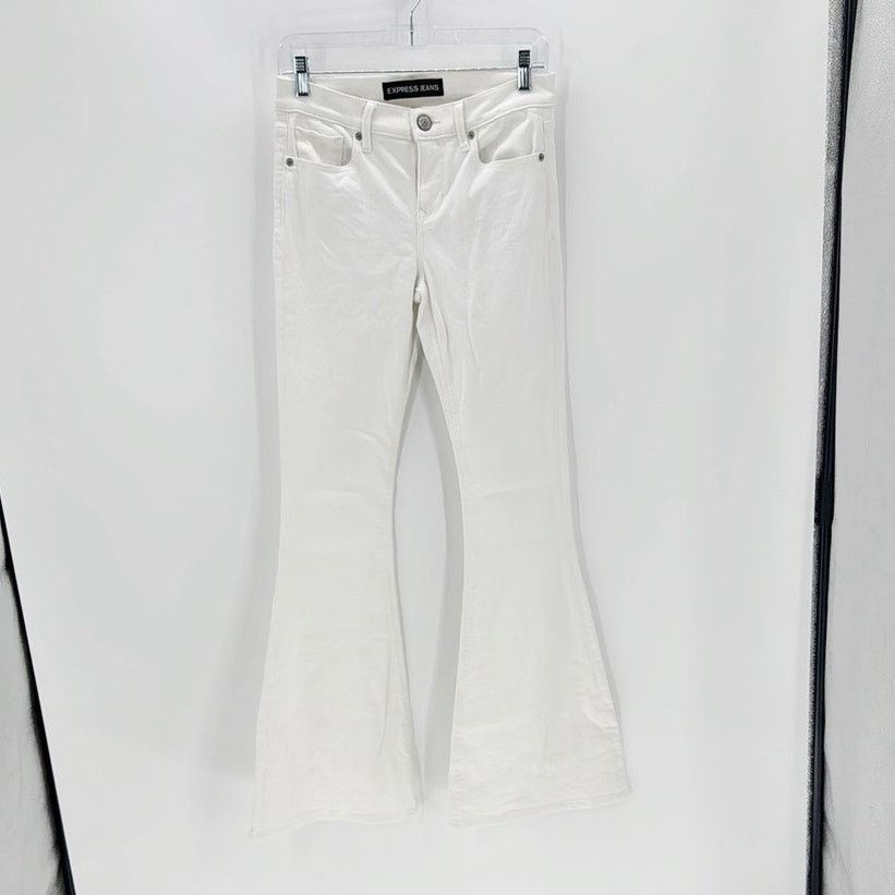 Express Express mid rise bell flare white jeans size 2 western NFR Size 26" / US 2 / IT 38 - 1 Thumbnail