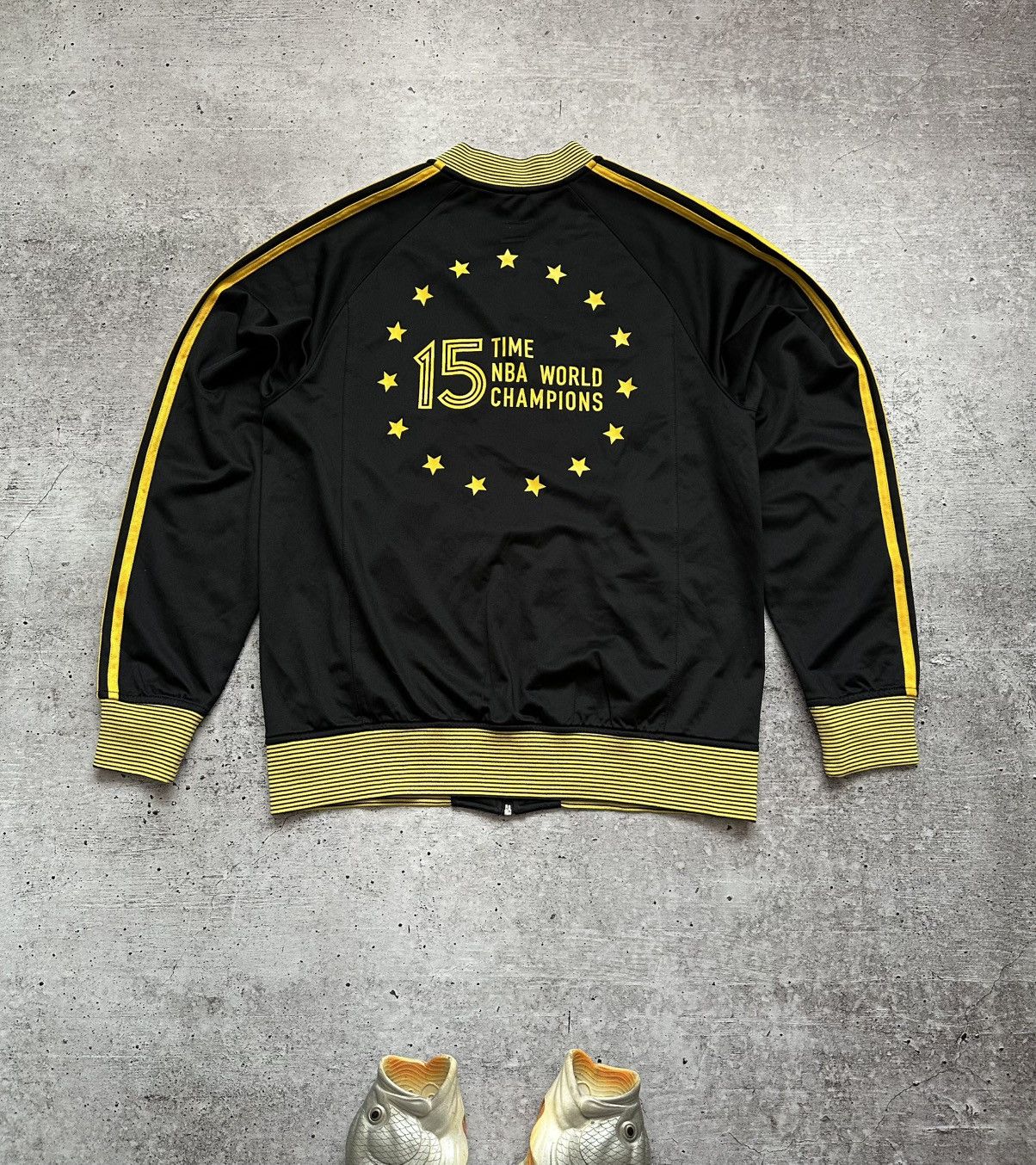 Adidas Adidas LA Lakers 15 Time NBA World Champions Track Jacket Size US M / EU 48-50 / 2 - 1 Thumbnail
