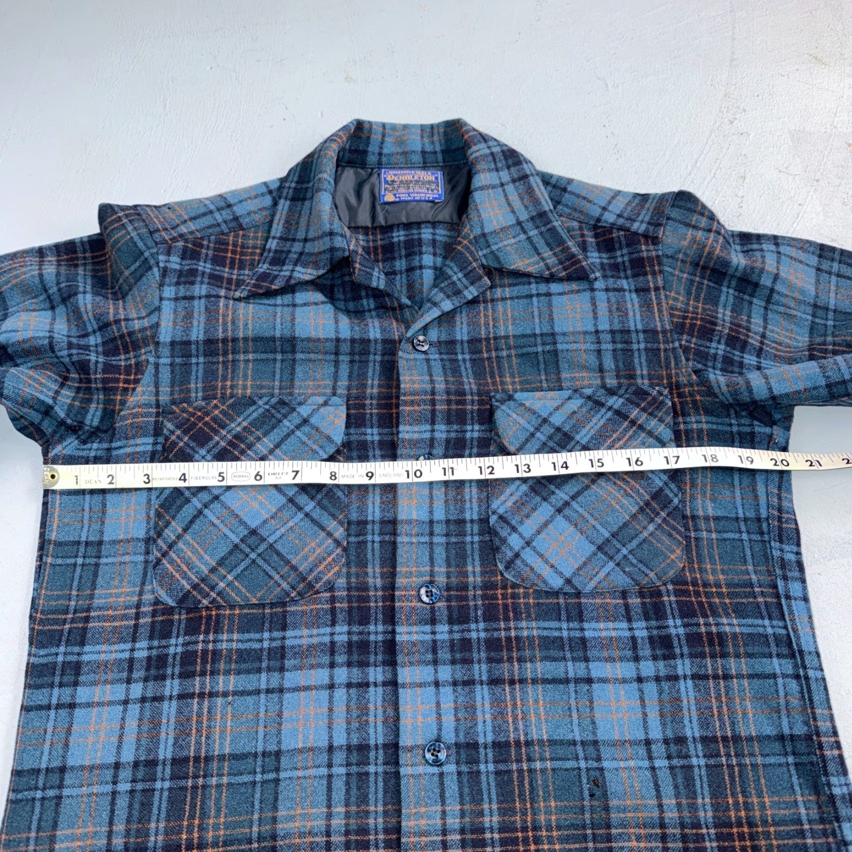 Pendleton VINTAGE Pendleton Board Shirt Mens S 1960s Plaid Wool Long Sleeve Button-Down Collared USA Crest Pattern Blue - Mens Shirt Vintage Workwear Size US S / EU 44-46 / 1 - 7 Thumbnail