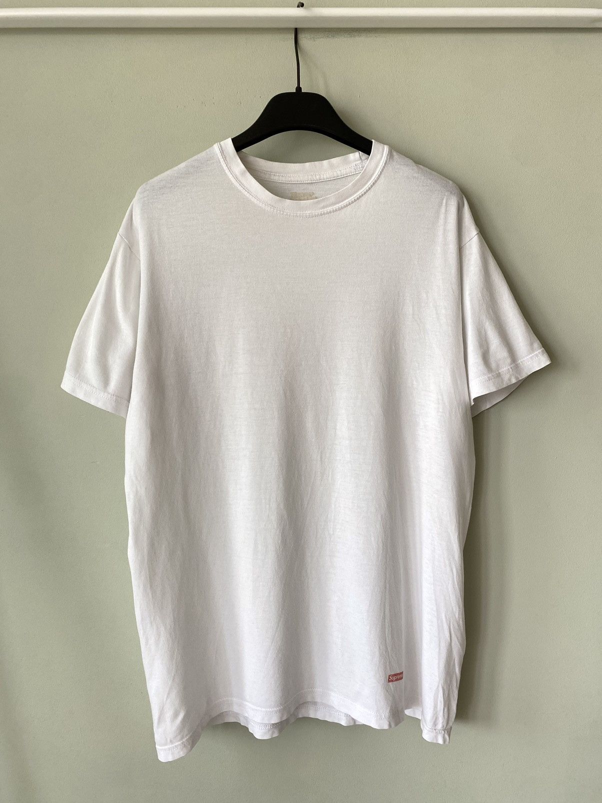 Supreme Supreme Hanes blank t shirt Size US S / EU 44-46 / 1 - 1 Thumbnail