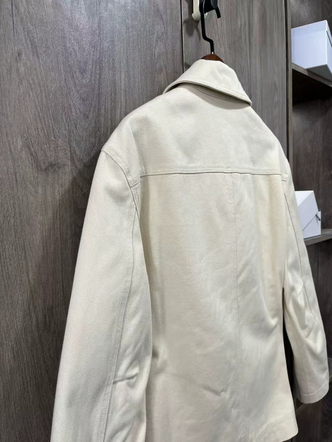 Louis Vuitton Louis Vuitton Off-White Large Pocket Jacket 44 Size US S / EU 44-46 / 1 - 4 Thumbnail