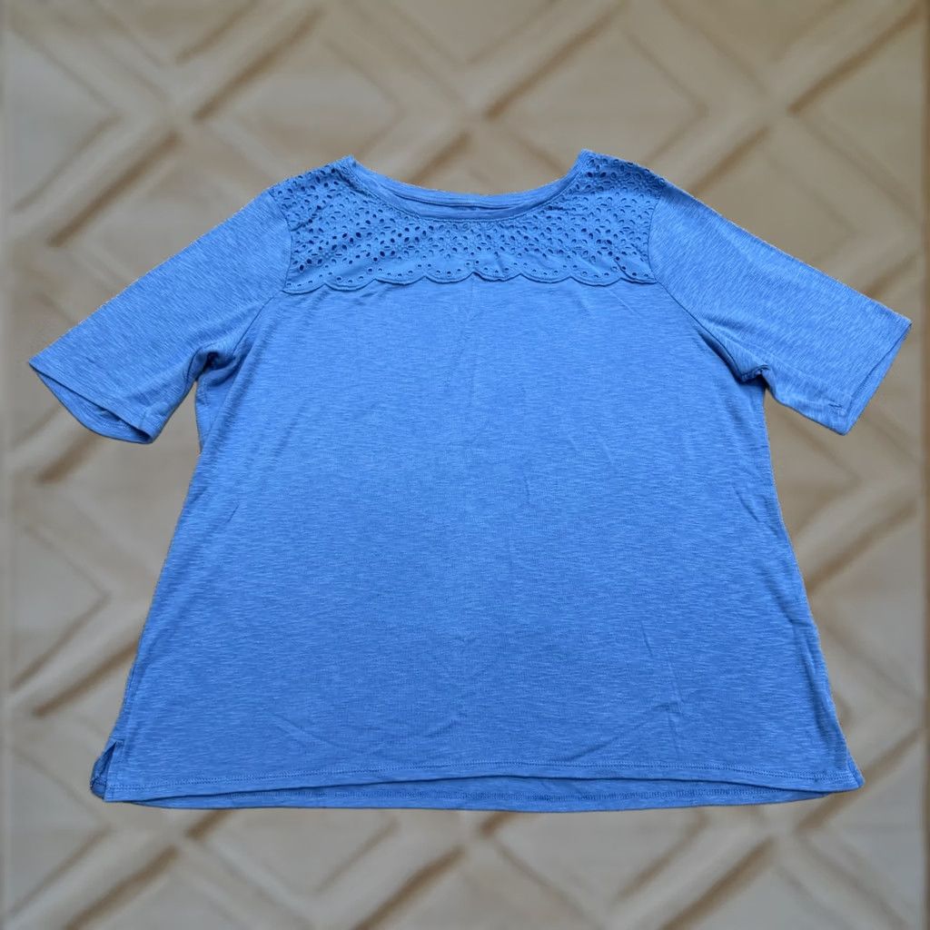 Croft & Barrow Croft & Barrow Blouse Eyelet Embroidered Lace Yoke Slub Knit Womens XL Blue Top Size XL / US 12-14 / IT 48-50 - 1 Thumbnail