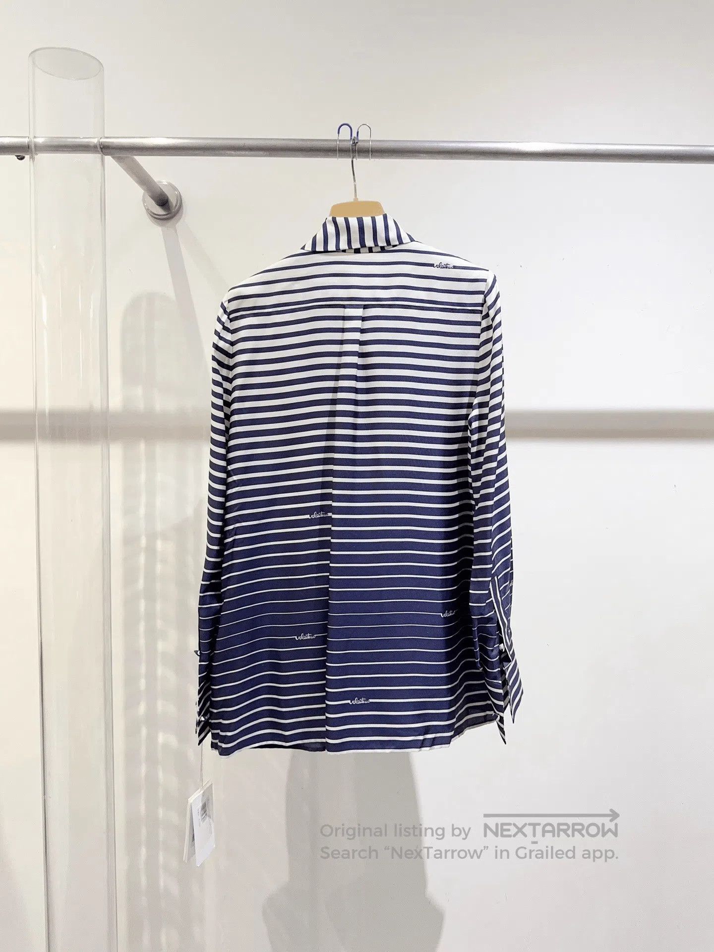 Valentino Valentino Silk Shirt. Size M / US 6-8 / IT 42-44 - 7 Thumbnail