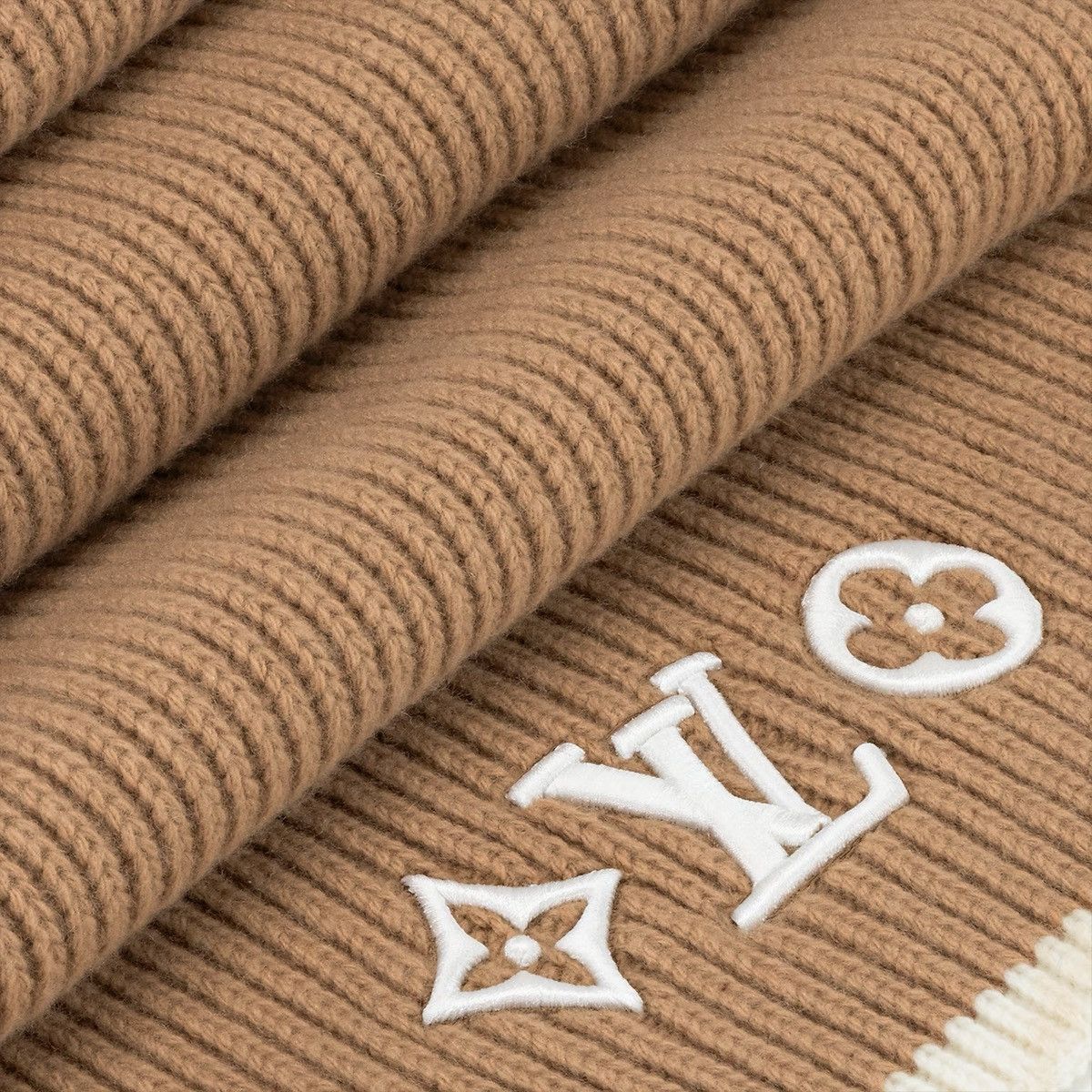 Louis Vuitton Louis Vuitton Headline Scarf Size ONE SIZE - 4 Thumbnail