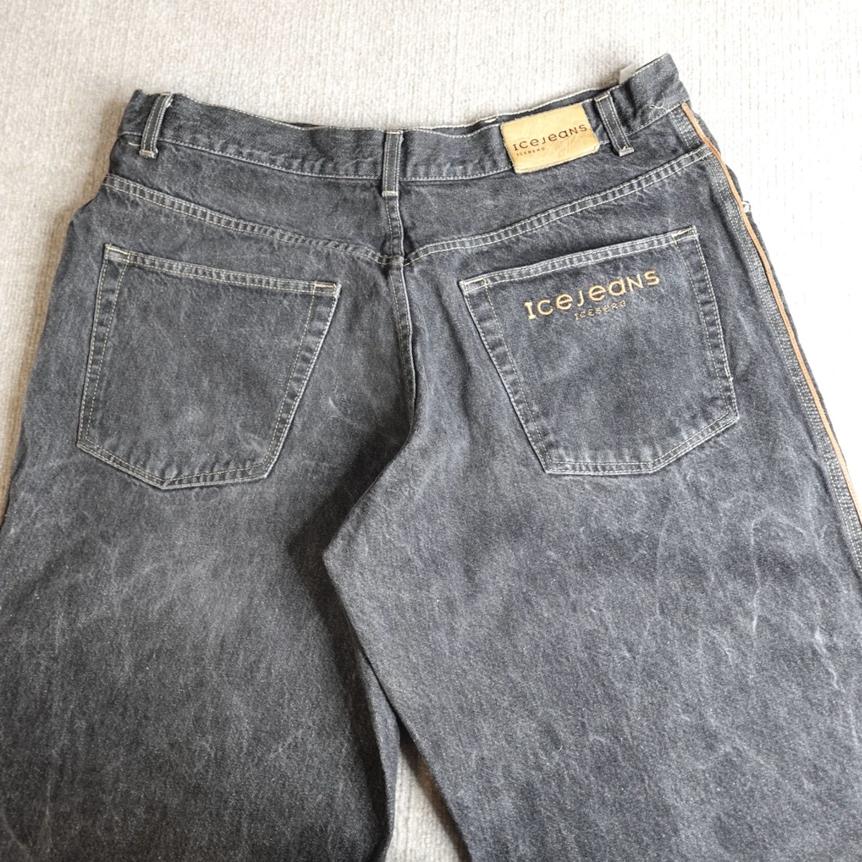 Vintage Iceberg Jeans 38 x 34 Black Cotton Baggy Wide Leg Embroidered Vintage Y2K Mens Denim Trousers 38 Regular Wide-Leg Men Size US 38 / EU 54 - 2 Thumbnail