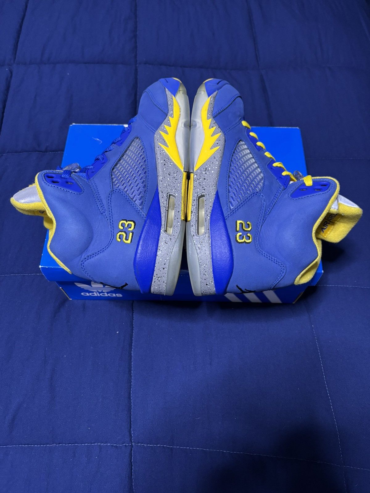 Jordan Brand Air Jordan 5 Retro Laney 2019 Size 9 Size US 9 / EU 42 - 3 Thumbnail