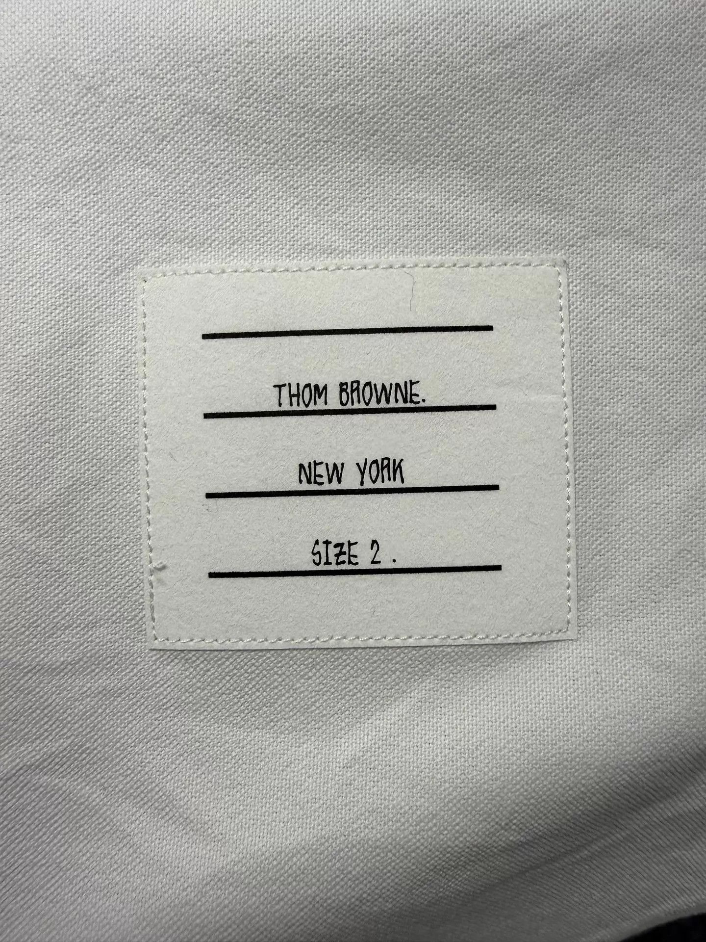 Thom Browne Thom Browne White Oxford Shirt Tri-Color Logo Size 2 Size US M / EU 48-50 / 2 - 4 Thumbnail