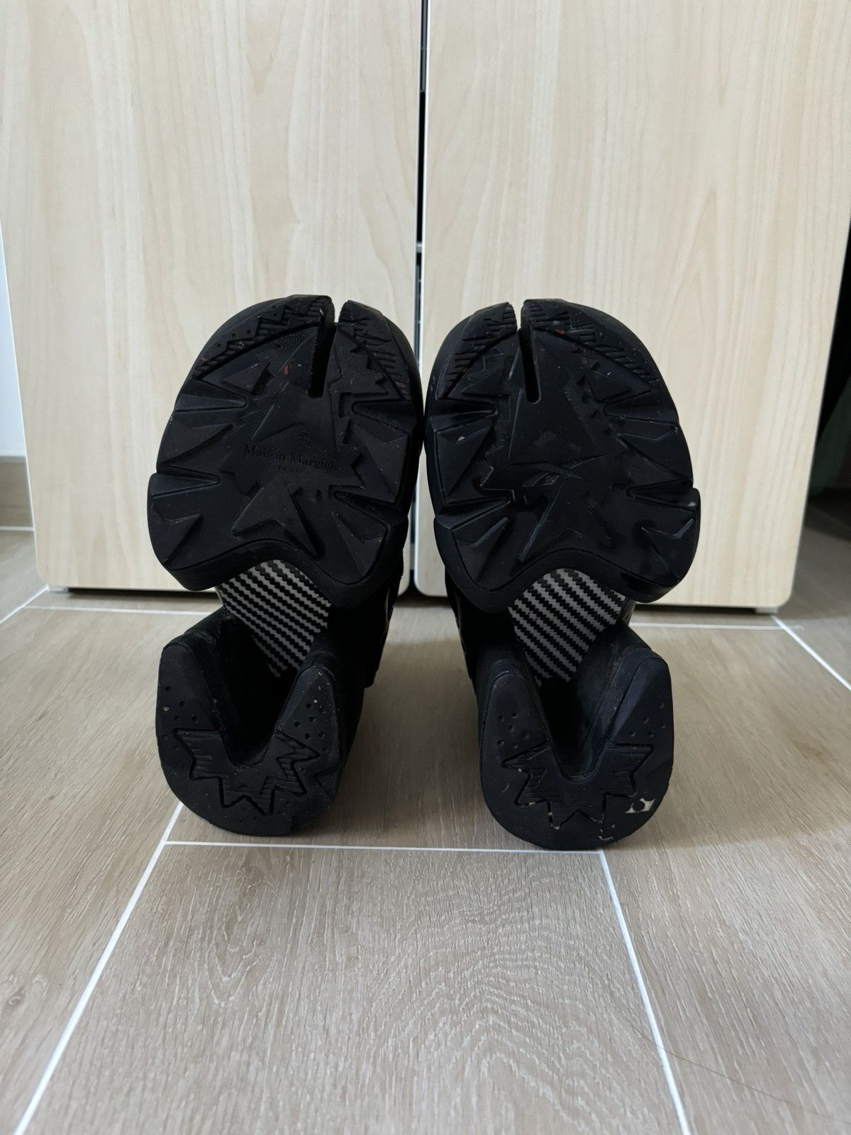 Maison Margiela × Reebok [RARE] Maison Margiela x Reebok Instapump Fury Tabi (Black) Size US 6 / IT 36 - 17 Thumbnail