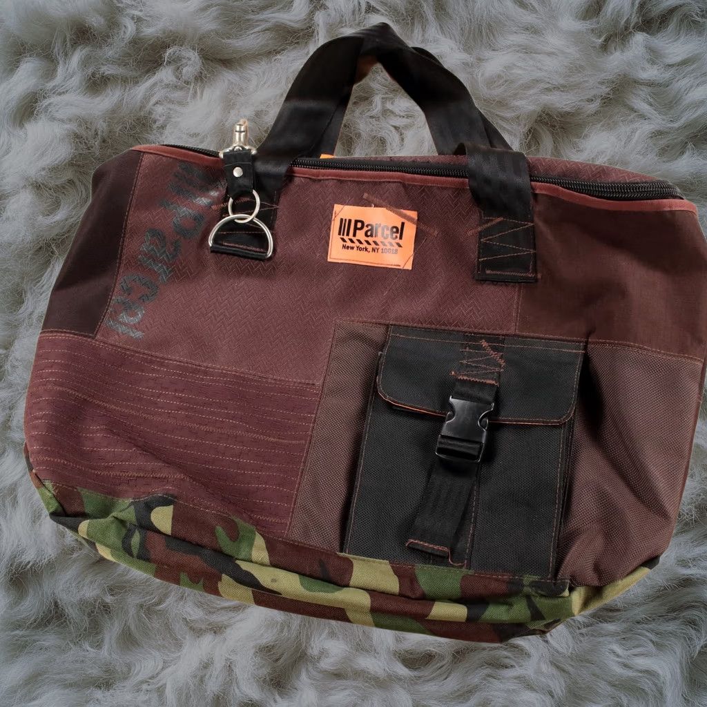 Vintage RARE! Vintage 90s Bitch Skateboards Large Messenger Bag