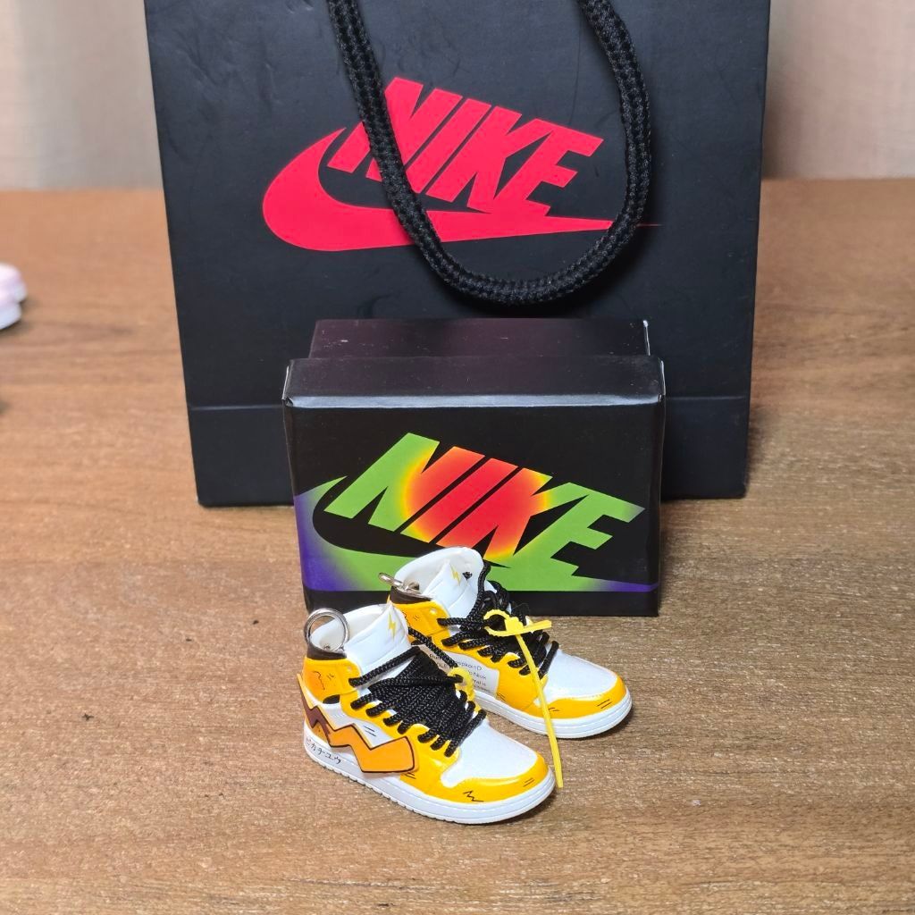 Nike Unisex Pair of Keychains One Size Yellow White Size ONE SIZE - 2 Thumbnail
