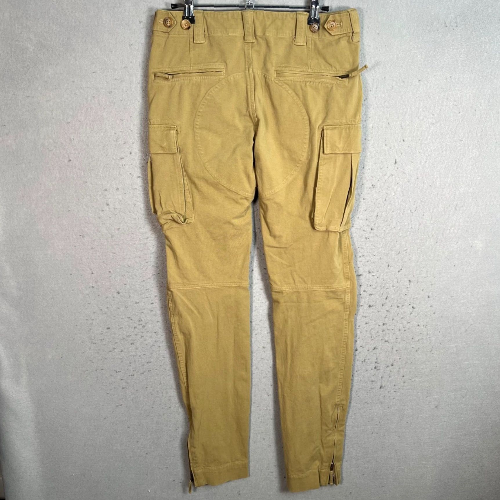 Ralph Lauren VINTAGE Ralph Lauren Purple Label Tan Cargo Pants Mens 30 Slim Fit Cotton 100% Inseam 30 Size US 30 / EU 46 - 2 Thumbnail