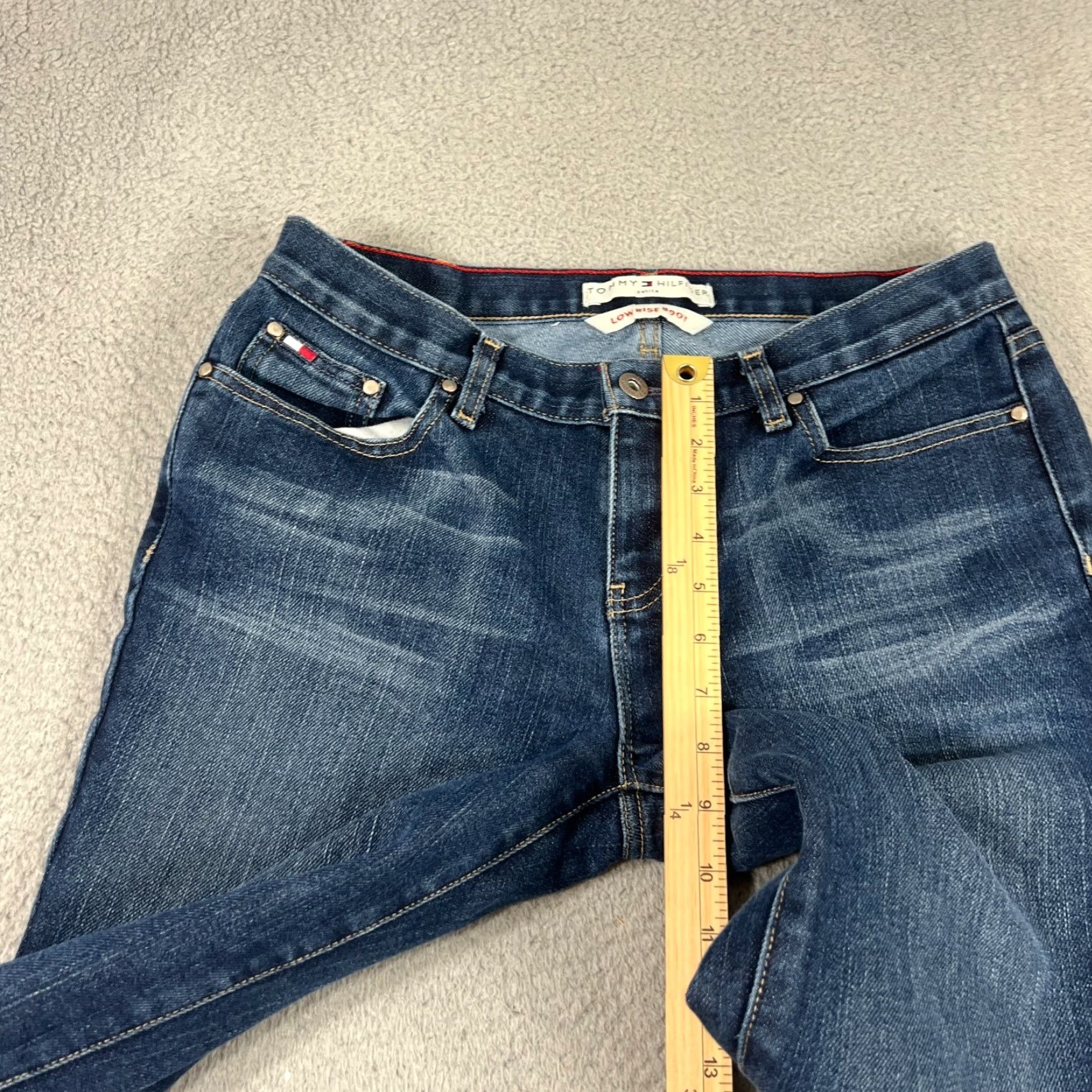 Tommy Hilfiger VINTAGE Tommy Hilfiger Jeans Women Bootcut 31x29 Blue Denim Low Rise 5-Pocket 90s Y2K Mens Womens Girls Size 24" / US 00 / IT 34 - 4 Thumbnail