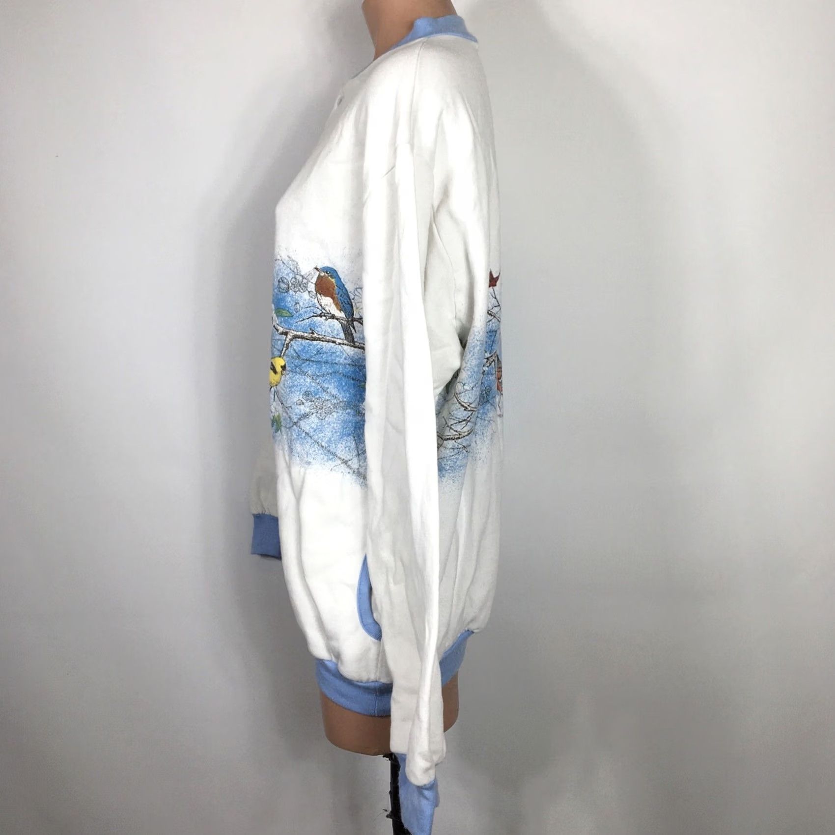 Vintage VINTAGE Art Unlimited Sweatshirt Women's XL White Birds All Over Print Ringer Button Pockets 90s USA Size XL / US 12-14 / IT 48-50 - 5 Thumbnail