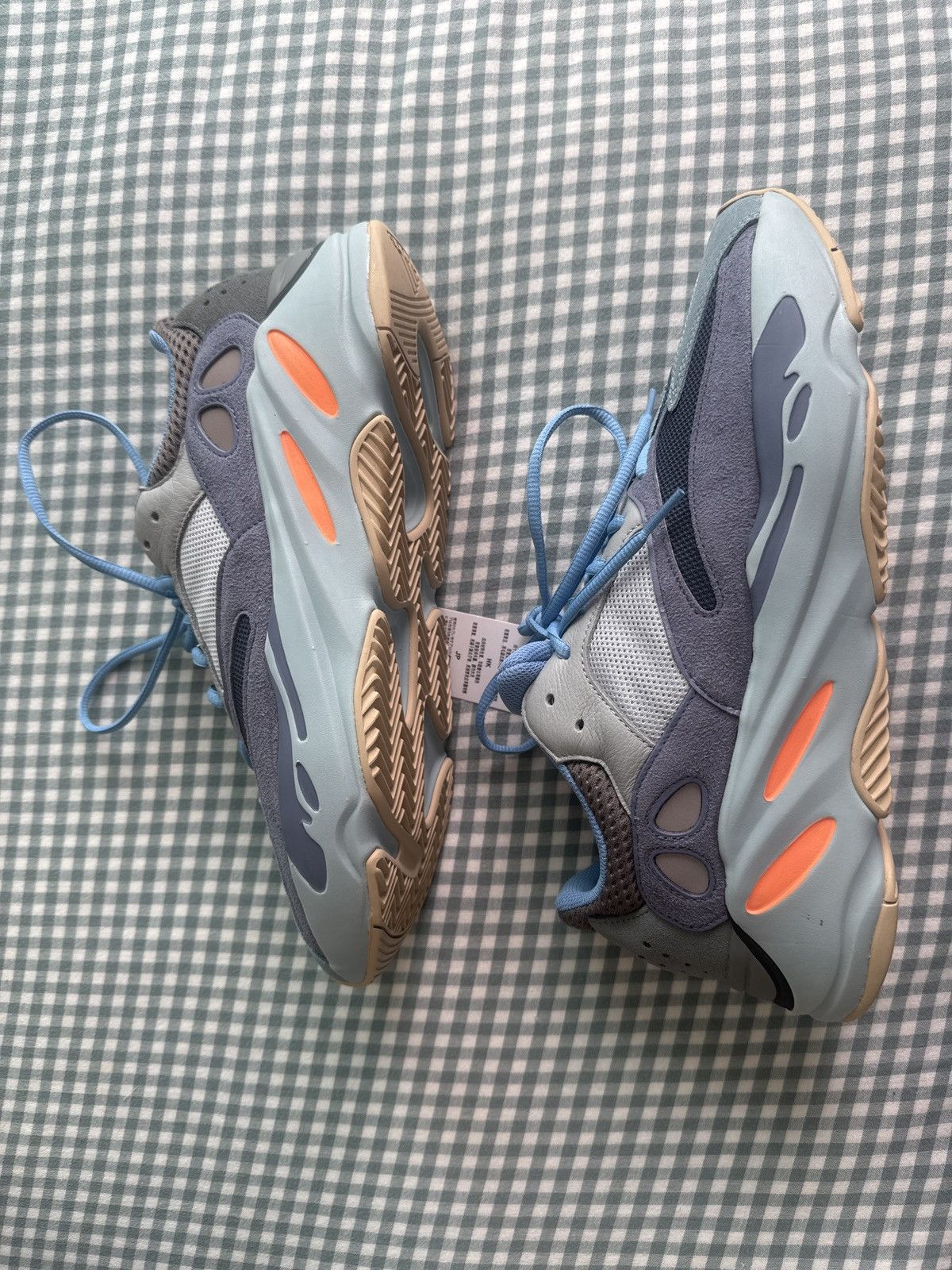 Yeezy yezzy boost 700 Size US 10.5 / EU 43-44 - 7 Thumbnail