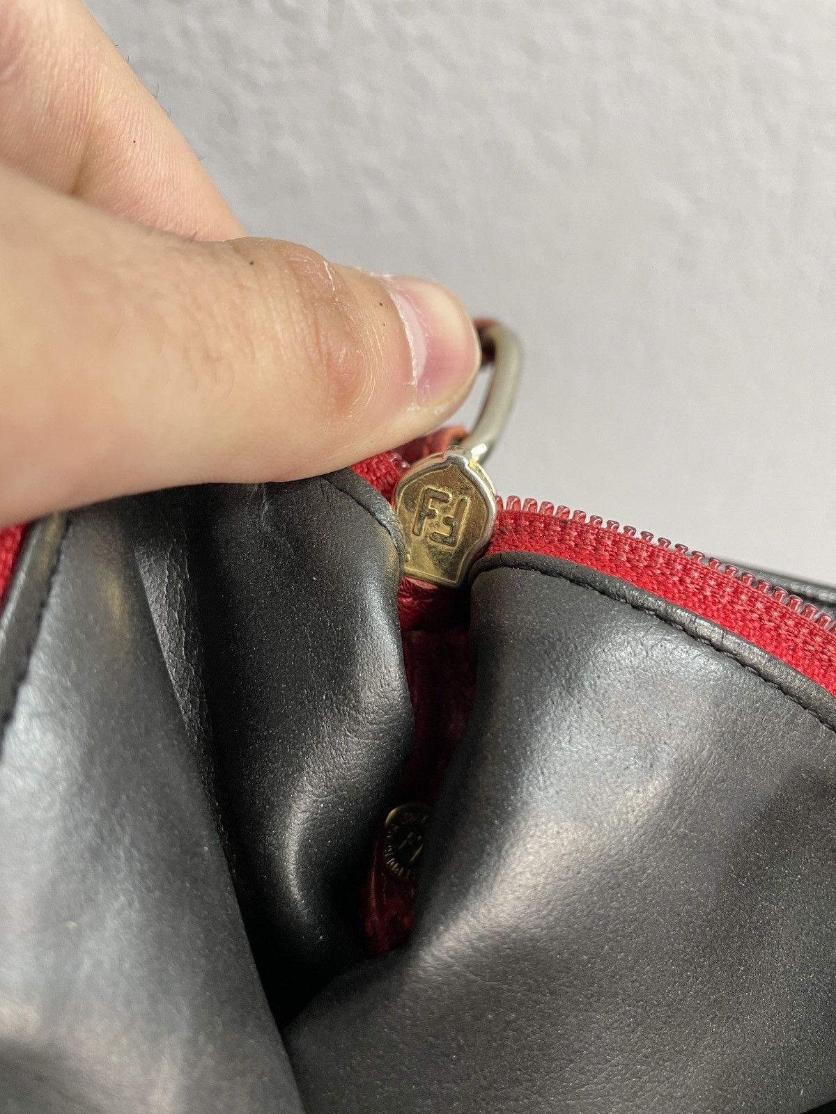 Designer × Fendi Vintage Y2K Fendi Monogram Leather Shoulder Bag Size ONE SIZE - 15 Thumbnail